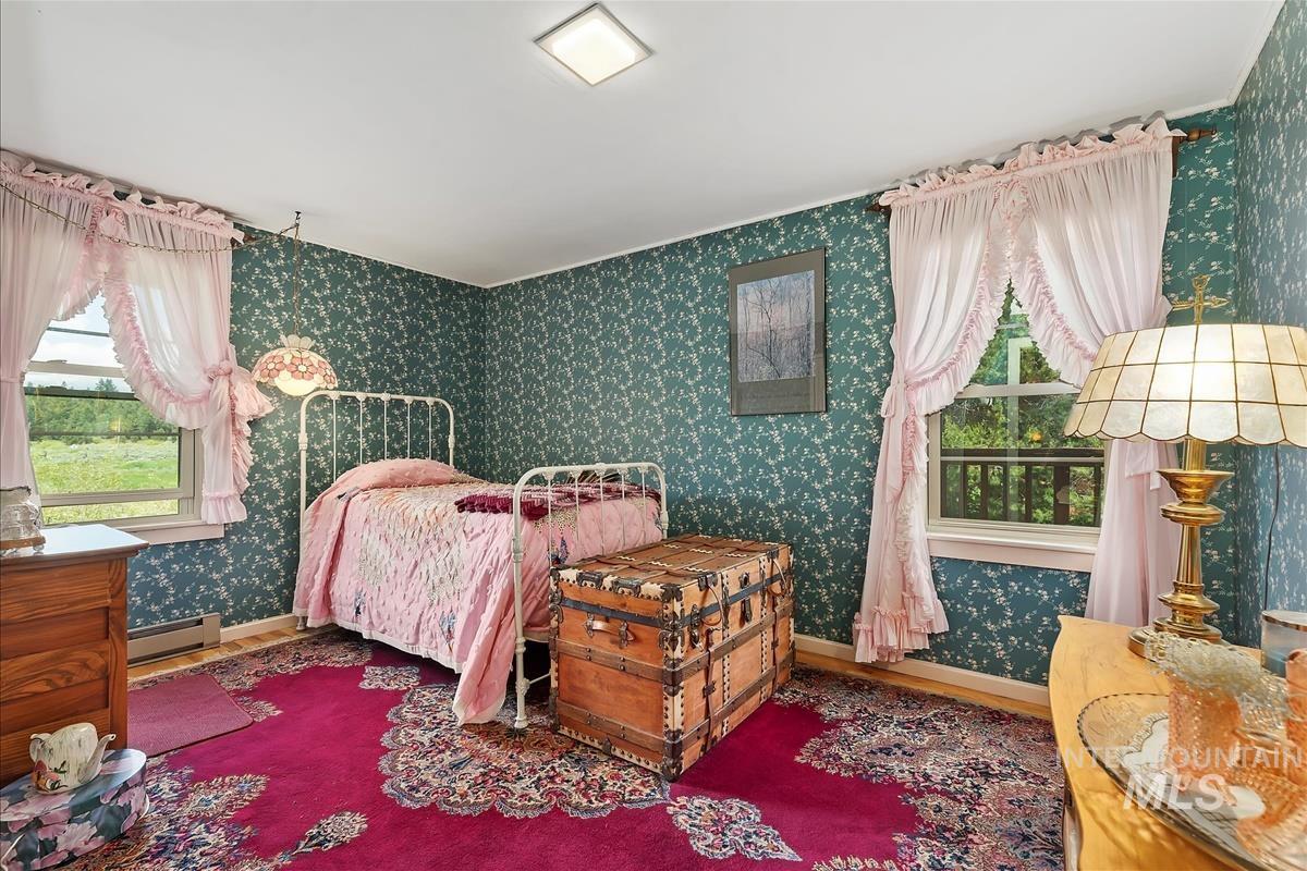 798 & 806 High Valley Rd, High Valley, Idaho 83611, 4 Bedrooms, 2 Bathrooms, Residential For Sale, Price $695,000,MLS 98971433