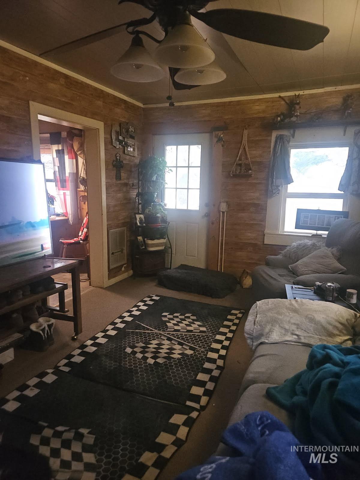 798 & 806 High Valley Rd, High Valley, Idaho 83611, 4 Bedrooms, 2 Bathrooms, Residential For Sale, Price $695,000,MLS 98971433