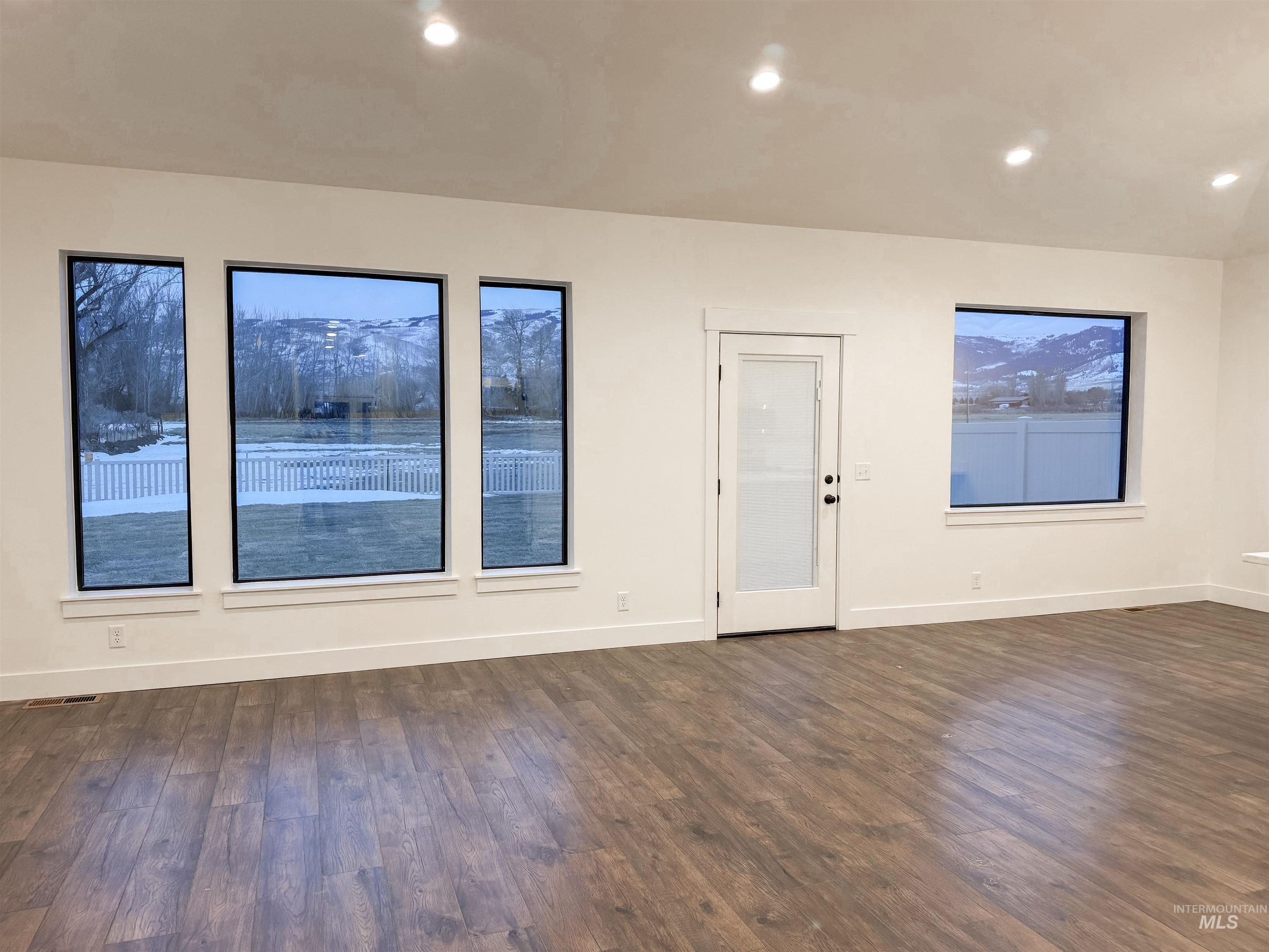 225 Whitman St, Albion, Idaho 83311, 3 Bedrooms, 2 Bathrooms, Residential For Sale, Price $363,500,MLS 98971439