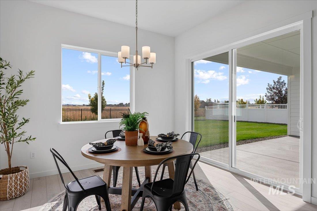 1120 W Switchgrass Dr., Meridian, Idaho 83642, 4 Bedrooms, 3 Bathrooms, Residential For Sale, Price $684,000,MLS 98971441