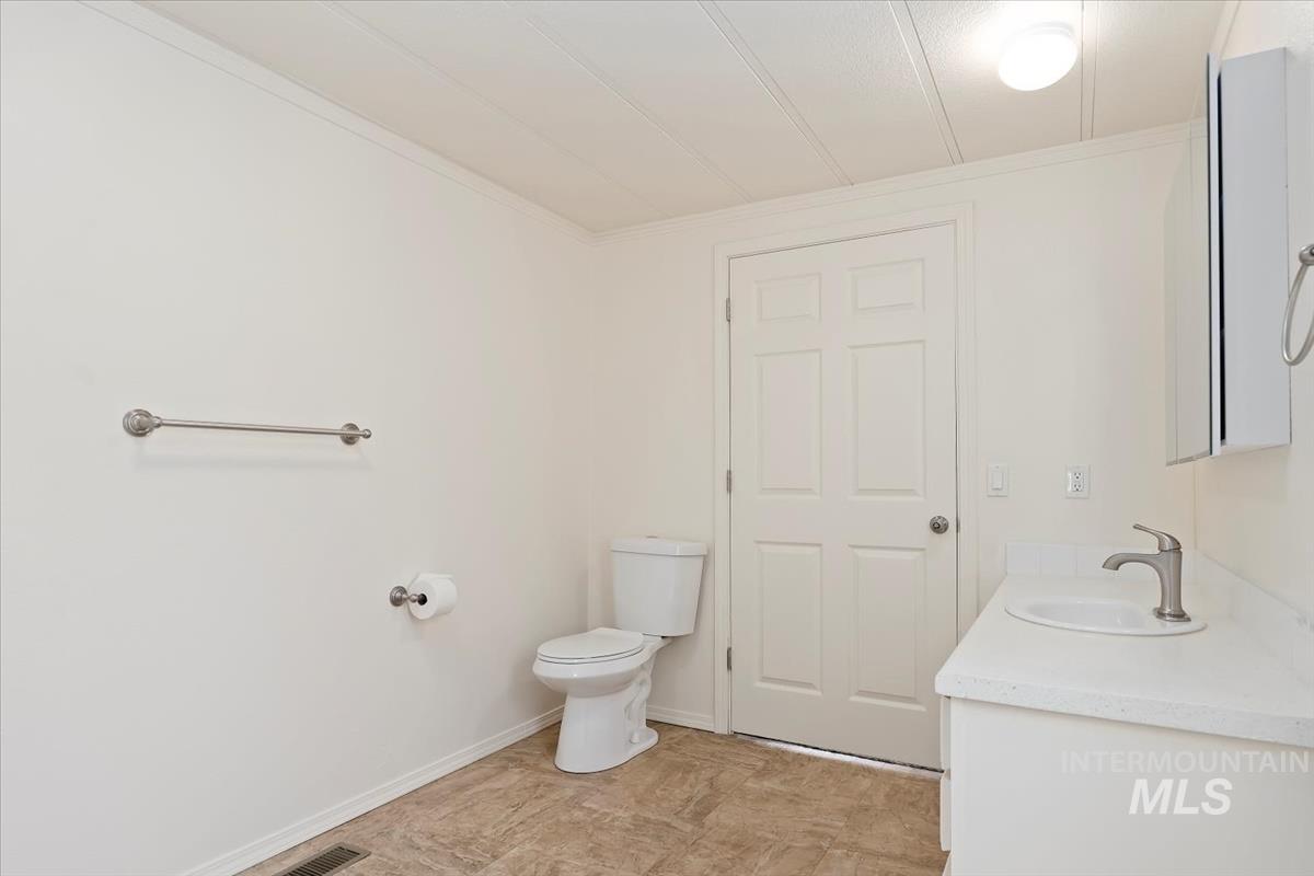 513 Randolph, Melba, Idaho 83641, 3 Bedrooms, 2 Bathrooms, Residential For Sale, Price $290,000,MLS 98971442