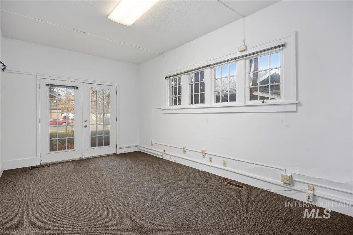 708 Shoshone St, Twin Falls, Idaho 83301, Business/Commercial For Sale, Price $475,000,MLS 98971443