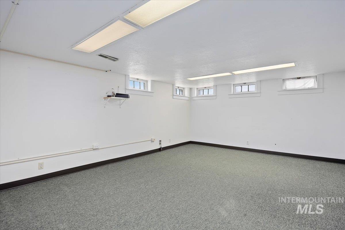 708 Shoshone St, Twin Falls, Idaho 83301, Business/Commercial For Sale, Price $475,000,MLS 98971443