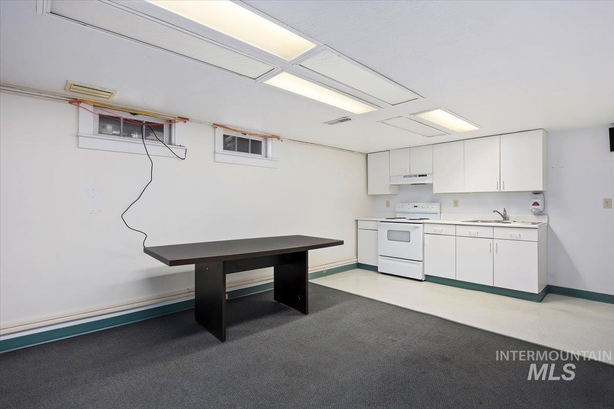 708 Shoshone St, Twin Falls, Idaho 83301, Business/Commercial For Sale, Price $475,000,MLS 98971443