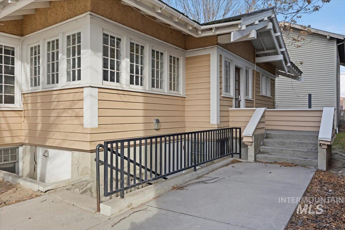 708 Shoshone St, Twin Falls, Idaho 83301, Business/Commercial For Sale, Price $475,000,MLS 98971443