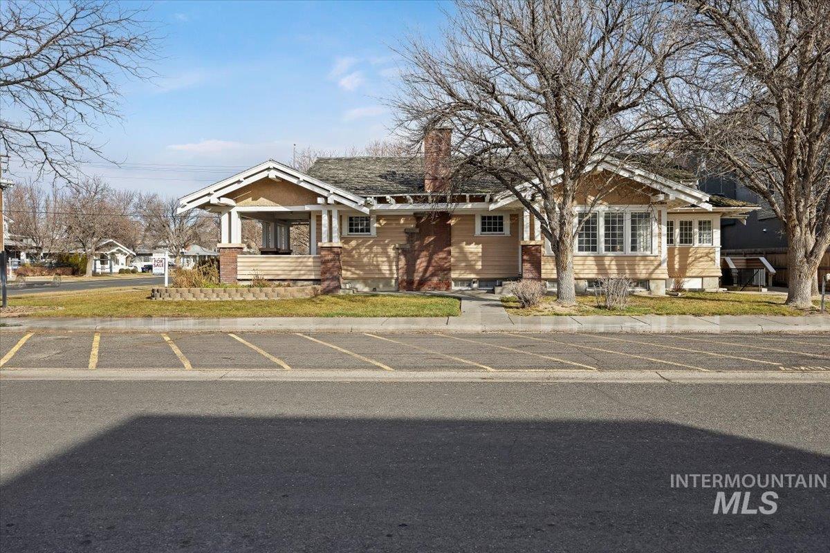 708 Shoshone St, Twin Falls, Idaho 83301, Business/Commercial For Sale, Price $475,000,MLS 98971443