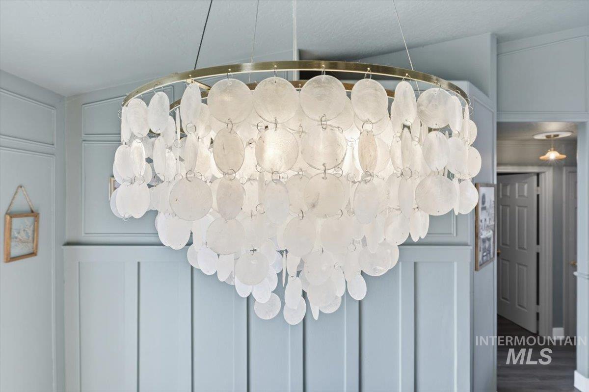 157 E Bay Owl, Kuna, Idaho 83634, 3 Bedrooms, 2 Bathrooms, Residential For Sale, Price $397,000,MLS 98971444