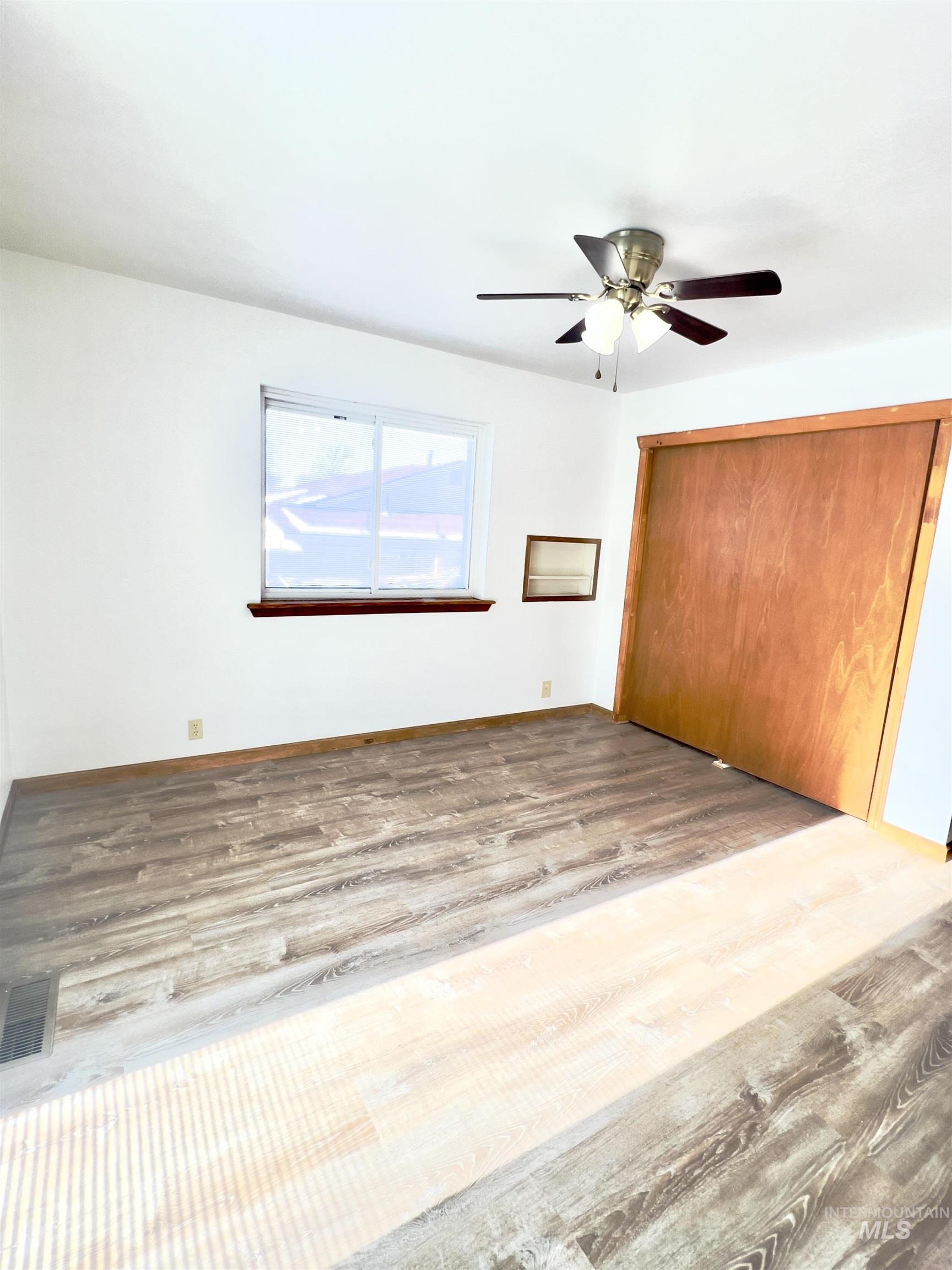 427 W 6th Ave, Jerome, Idaho 83338, 2 Bedrooms, 2 Bathrooms, Residential For Sale, Price $289,000,MLS 98971445