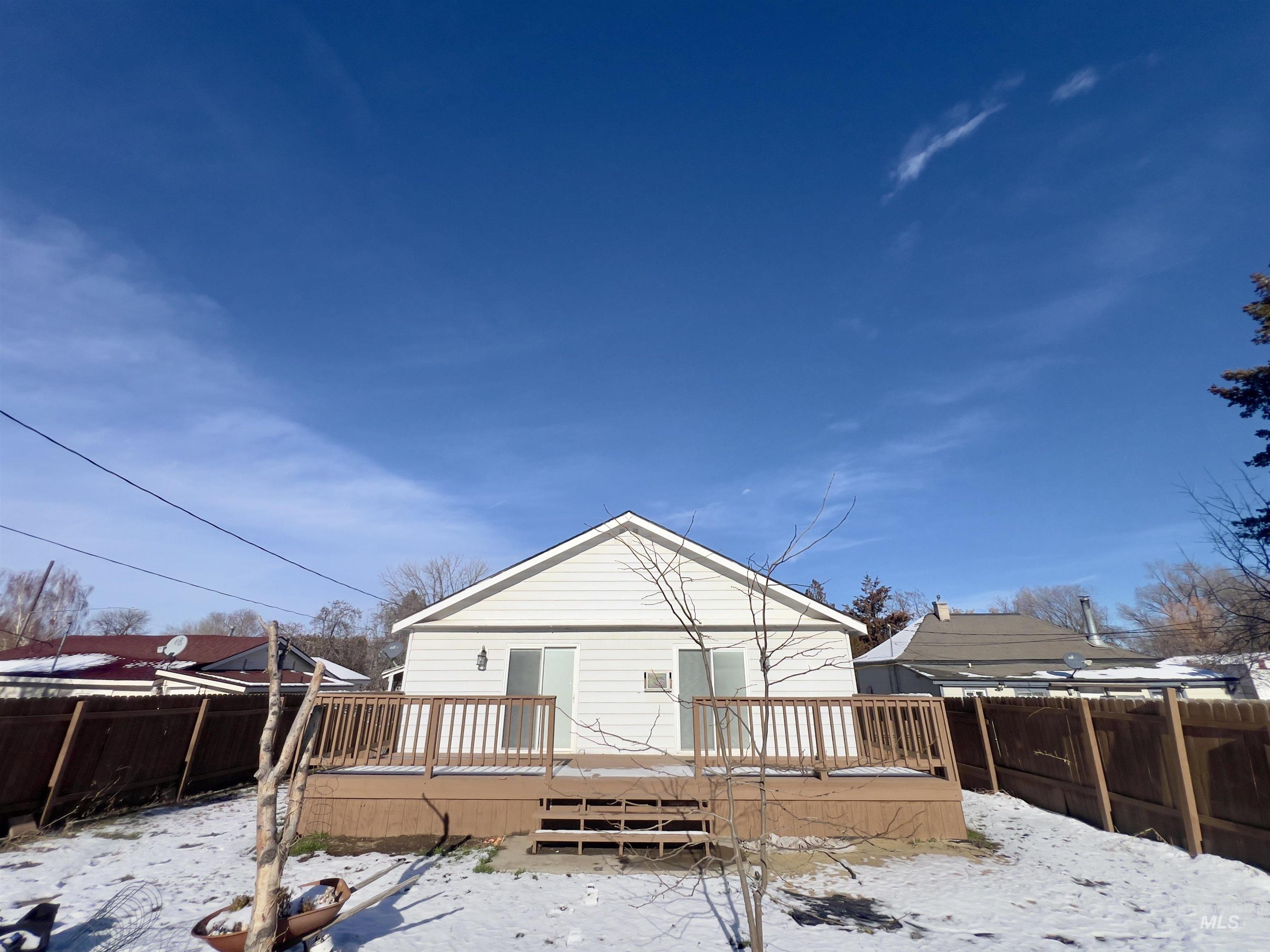 427 W 6th Ave, Jerome, Idaho 83338, 2 Bedrooms, 2 Bathrooms, Residential For Sale, Price $289,000,MLS 98971445