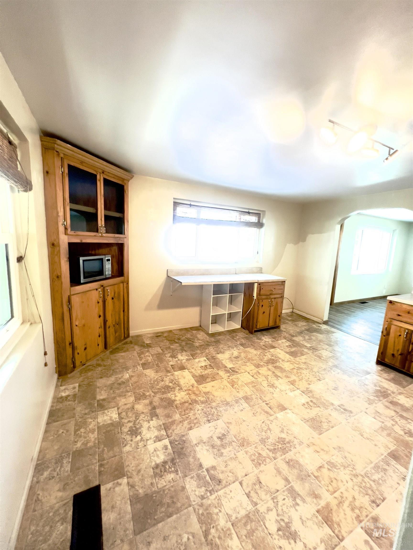 427 W 6th Ave, Jerome, Idaho 83338, 2 Bedrooms, 2 Bathrooms, Residential For Sale, Price $289,000,MLS 98971445