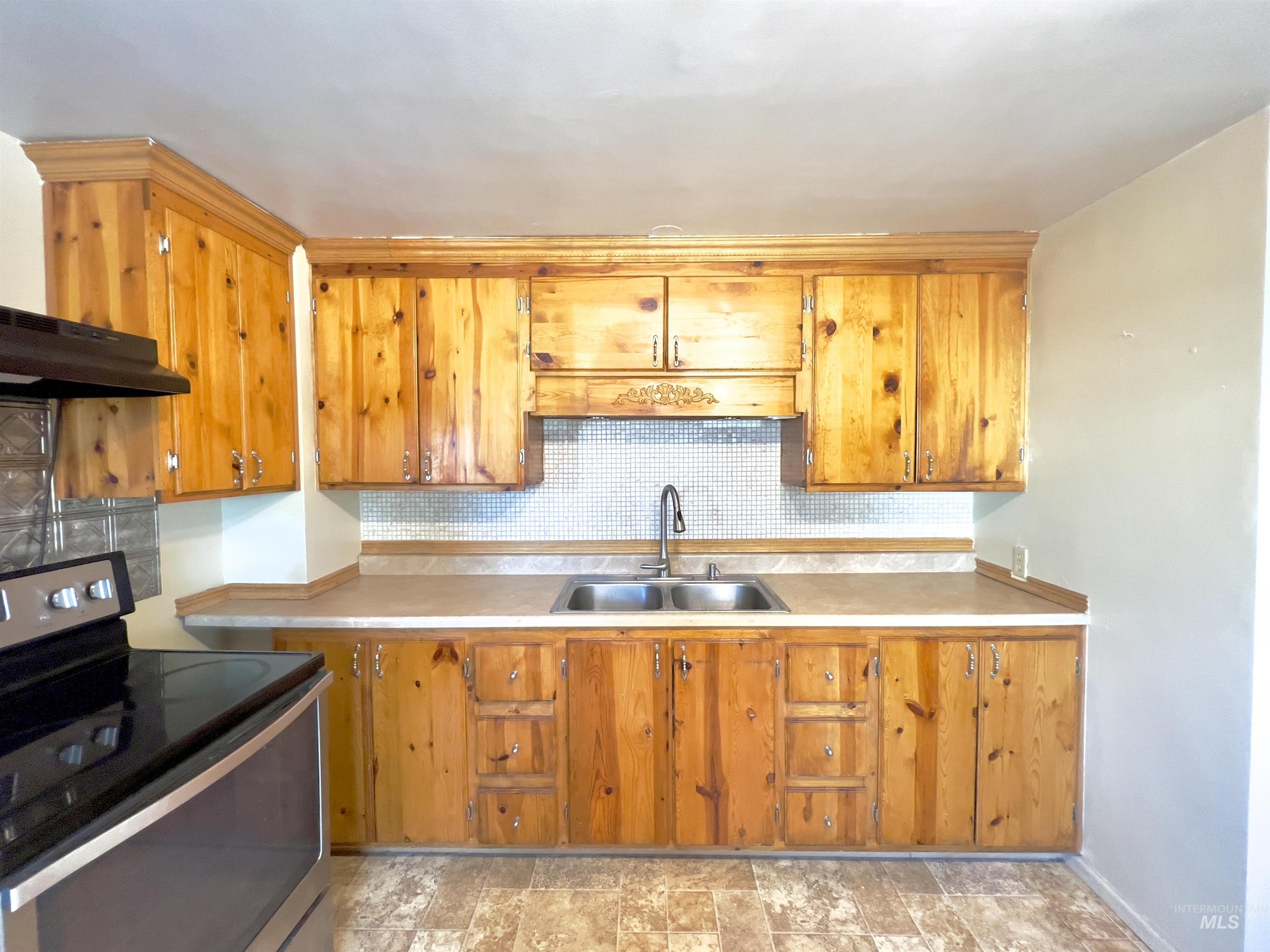 427 W 6th Ave, Jerome, Idaho 83338, 2 Bedrooms, 2 Bathrooms, Residential For Sale, Price $289,000,MLS 98971445