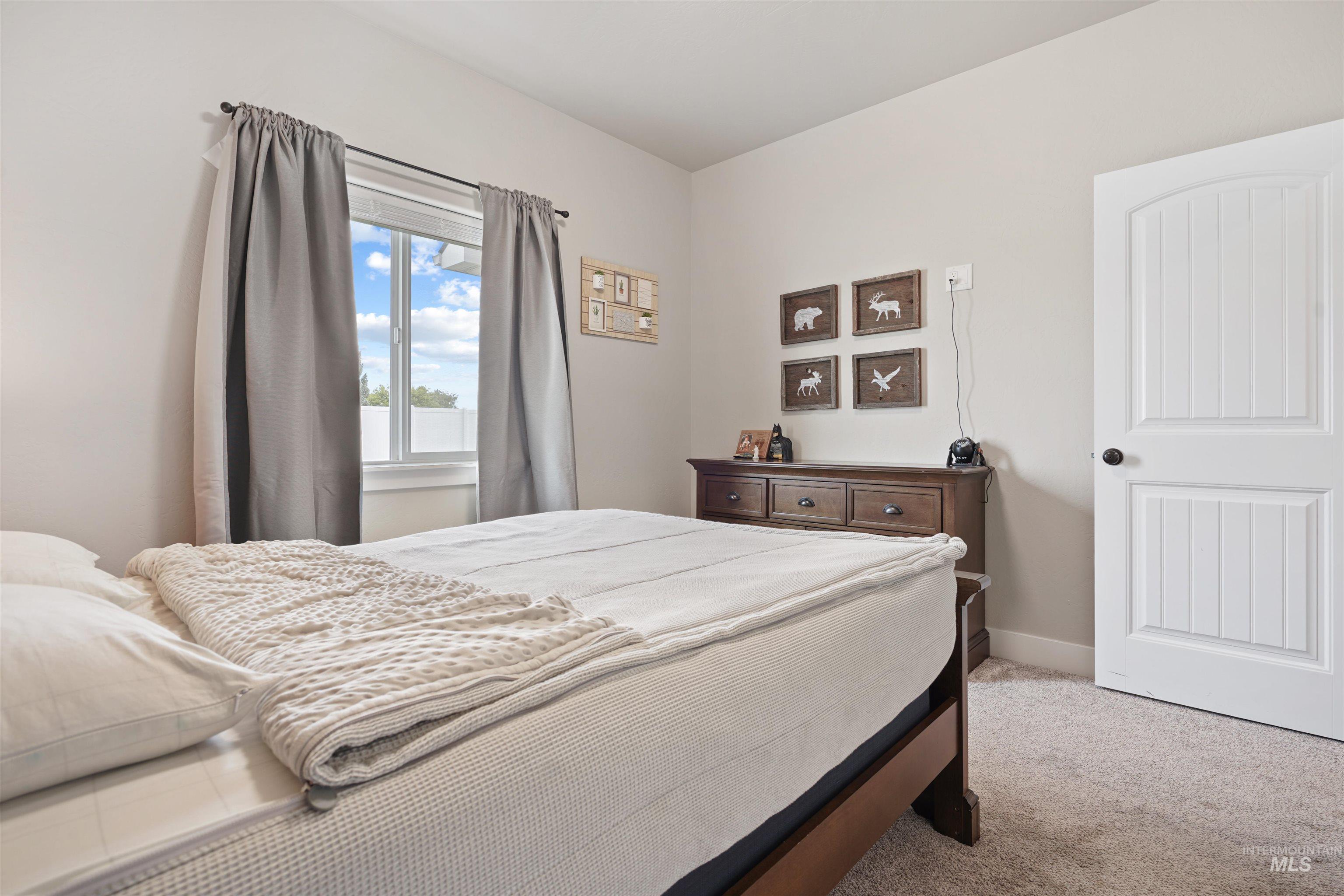 561 Biscotti Loop, Heyburn, Idaho 83336, 5 Bedrooms, 3 Bathrooms, Residential For Sale, Price $535,000,MLS 98971446