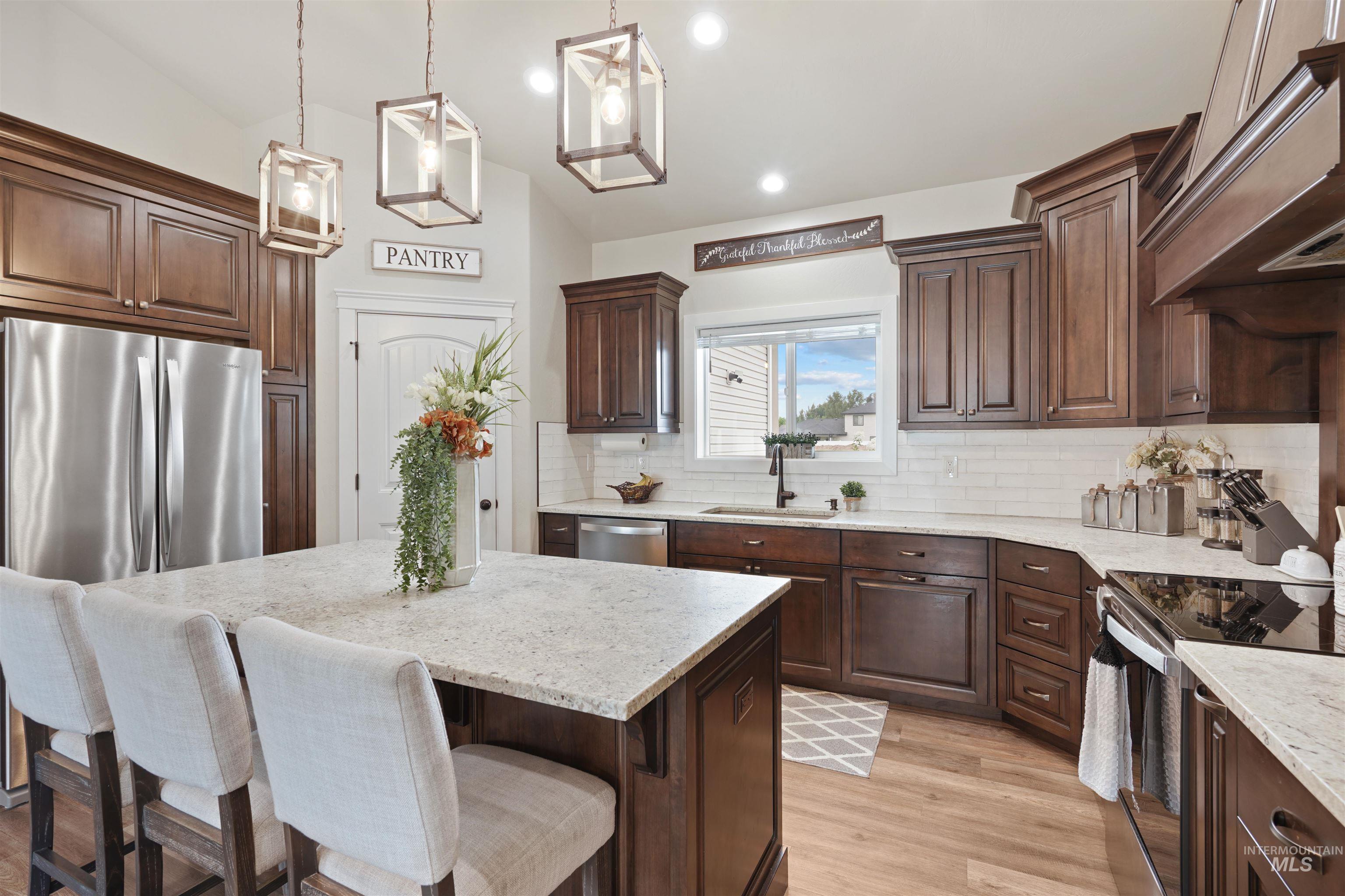 561 Biscotti Loop, Heyburn, Idaho 83336, 5 Bedrooms, 3 Bathrooms, Residential For Sale, Price $535,000,MLS 98971446