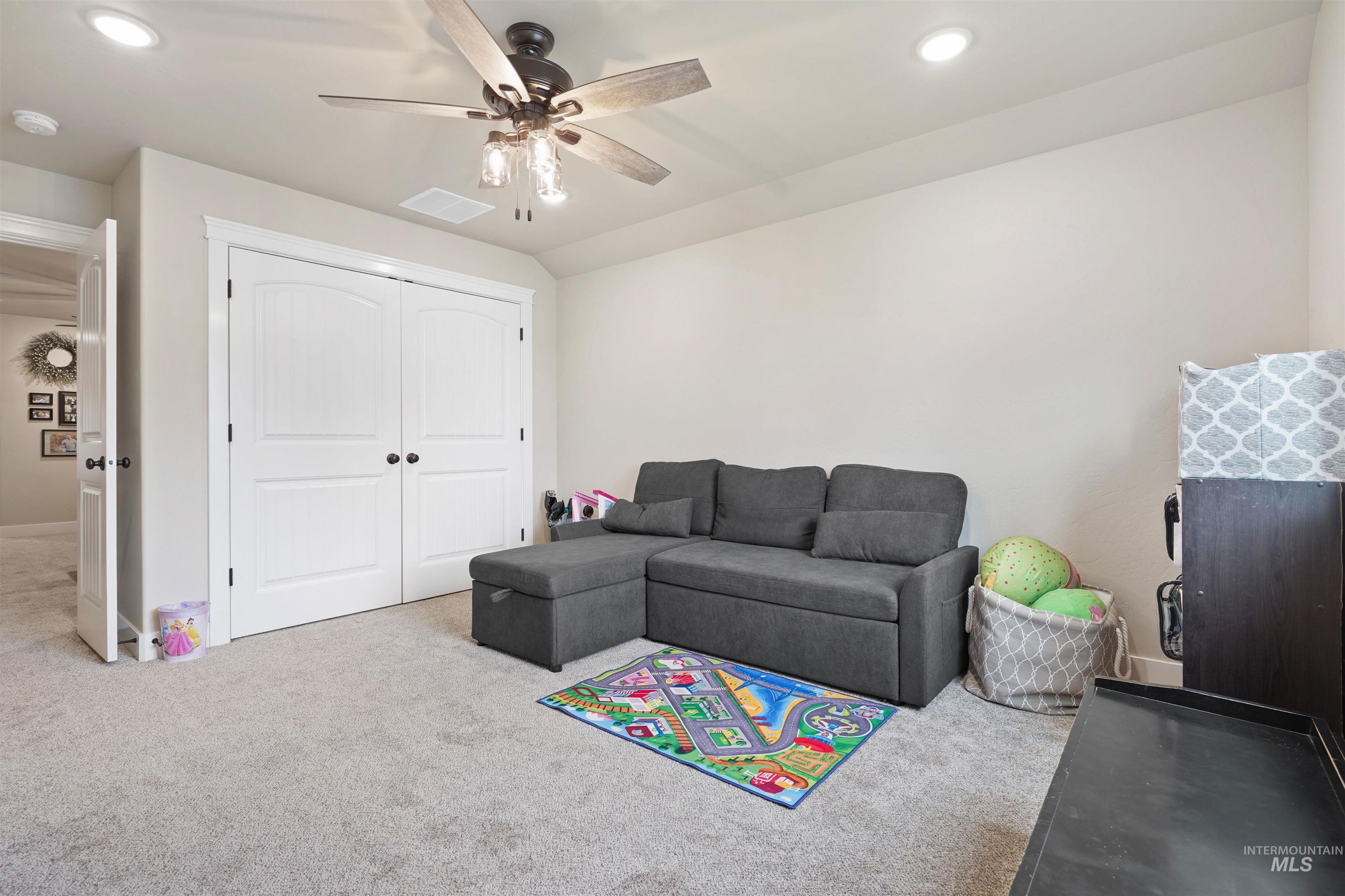 561 Biscotti Loop, Heyburn, Idaho 83336, 5 Bedrooms, 3 Bathrooms, Residential For Sale, Price $535,000,MLS 98971446