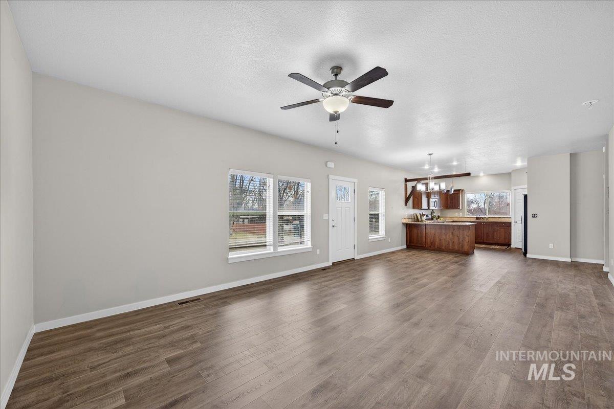 1616 Florida, Nampa, Idaho 83686, 3 Bedrooms, 2 Bathrooms, Residential For Sale, Price $499,900,MLS 98971447