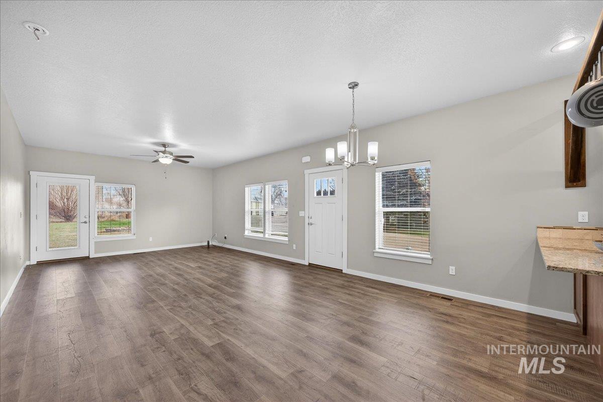 1616 Florida, Nampa, Idaho 83686, 3 Bedrooms, 2 Bathrooms, Residential For Sale, Price $499,900,MLS 98971447