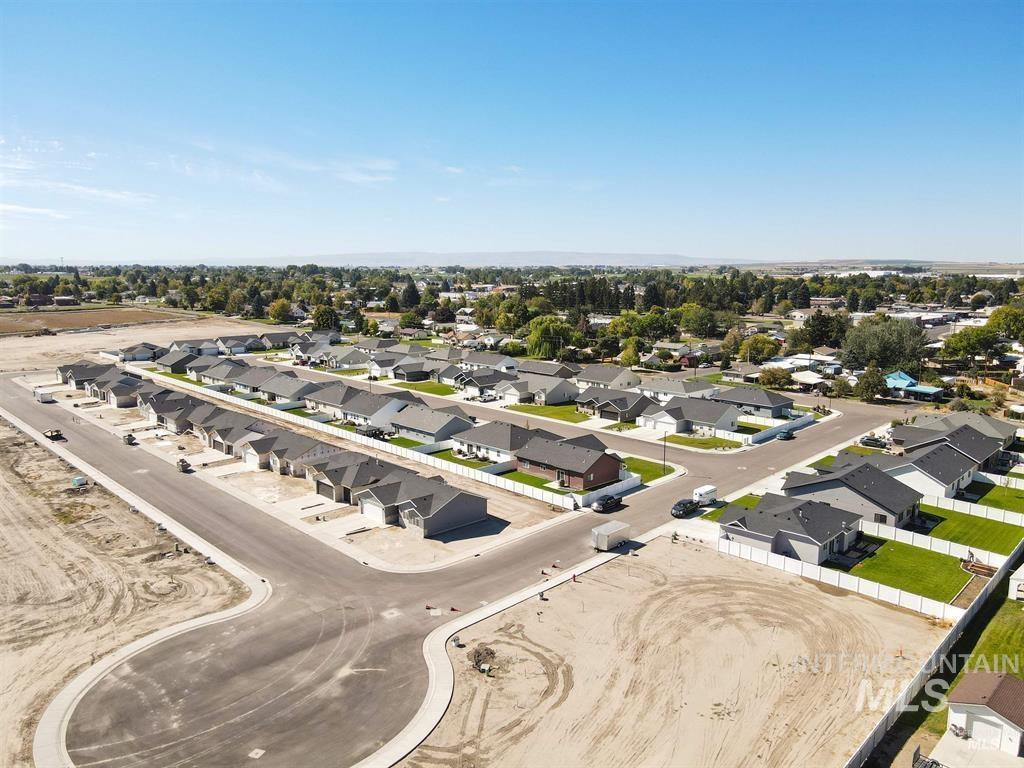 2339 Bristol Avenue, Burley, Idaho 83318, 3 Bedrooms, 2 Bathrooms, Residential For Sale, Price $332,710,MLS 98971448