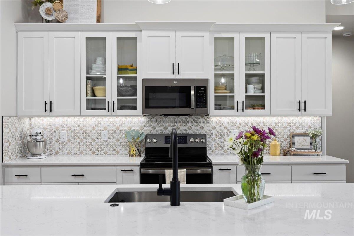 942 Paintbrush, Kimberly, Idaho 83341, 6 Bedrooms, 3.5 Bathrooms, Residential For Sale, Price $772,000,MLS 98971450