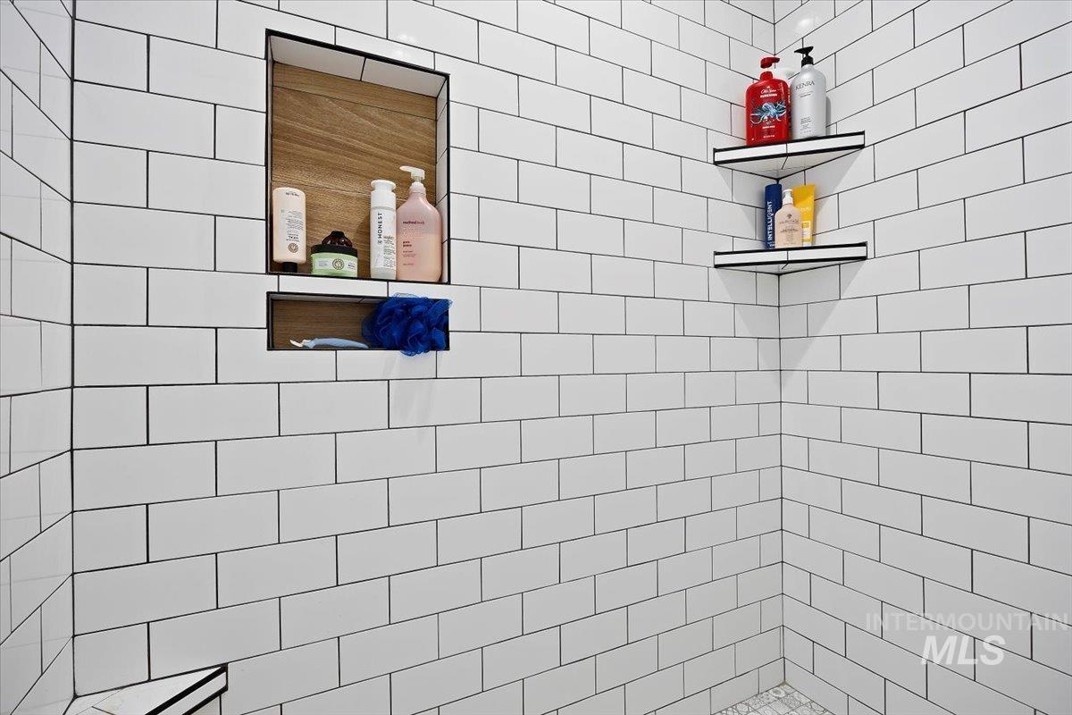 942 Paintbrush, Kimberly, Idaho 83341, 6 Bedrooms, 3.5 Bathrooms, Residential For Sale, Price $752,000, 98971450