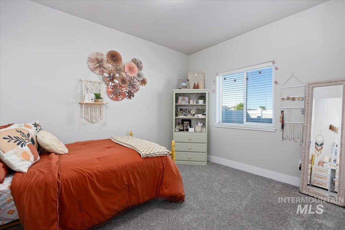 942 Paintbrush, Kimberly, Idaho 83341, 6 Bedrooms, 3.5 Bathrooms, Residential For Sale, Price $772,000,MLS 98971450