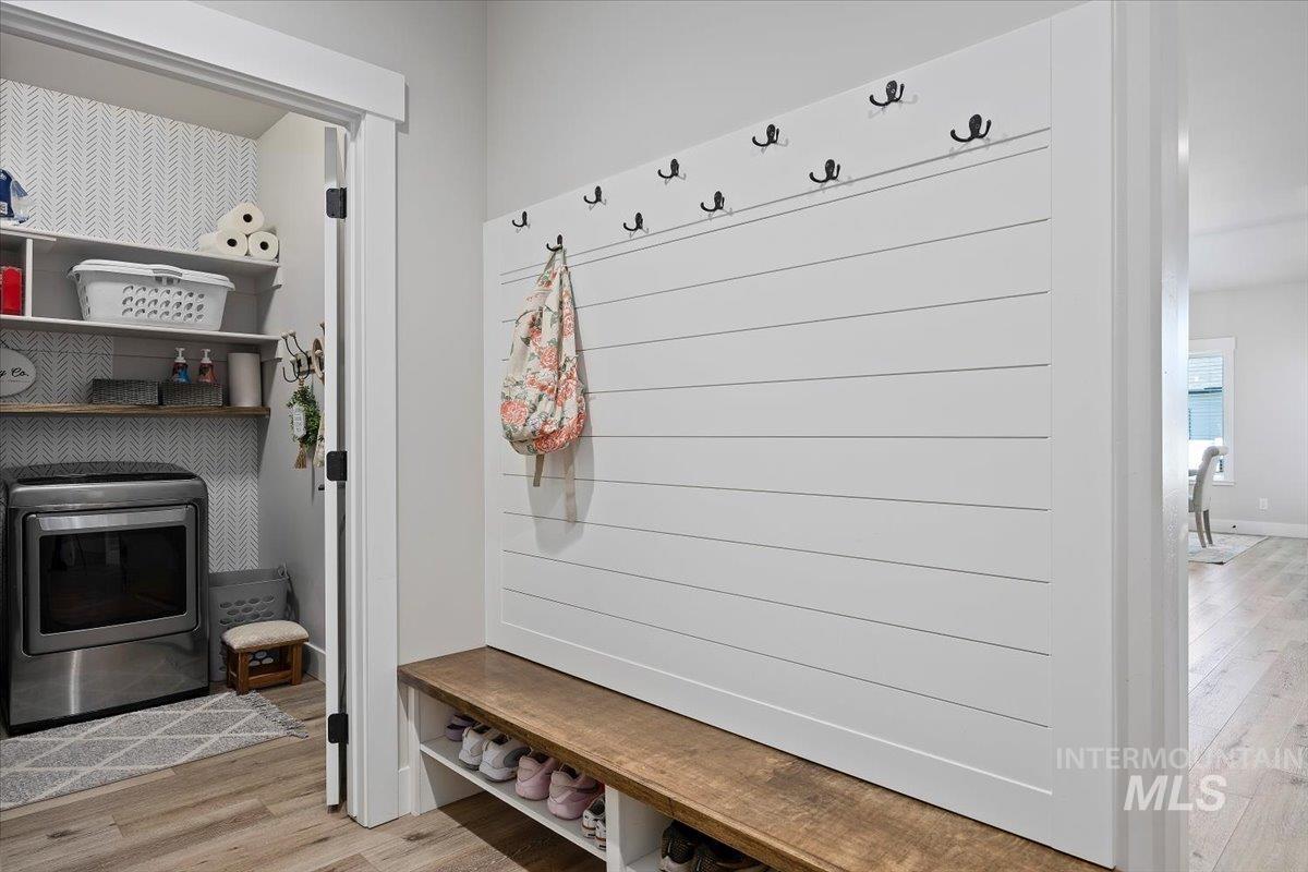 942 Paintbrush, Kimberly, Idaho 83341, 6 Bedrooms, 3.5 Bathrooms, Residential For Sale, Price $752,000, 98971450