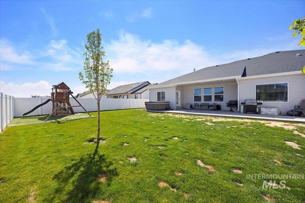 942 Paintbrush, Kimberly, Idaho 83341, 6 Bedrooms, 3.5 Bathrooms, Residential For Sale, Price $752,000, 98971450