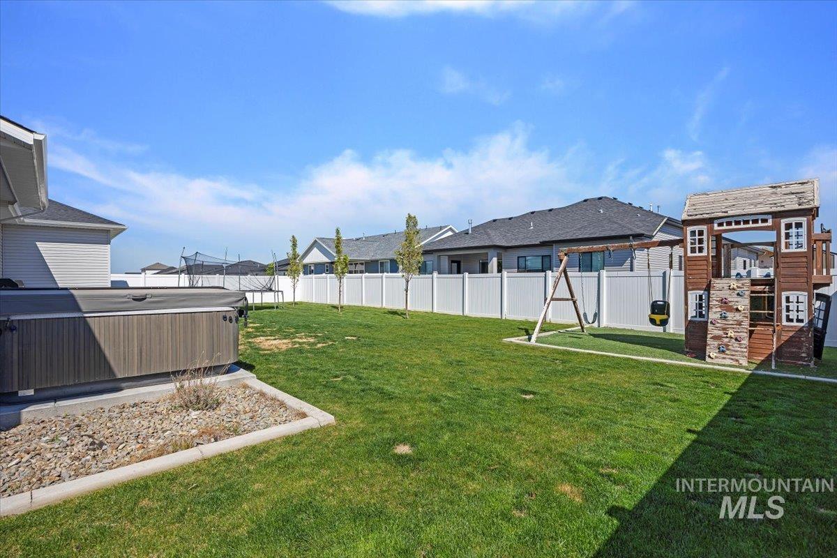 942 Paintbrush, Kimberly, Idaho 83341, 6 Bedrooms, 3.5 Bathrooms, Residential For Sale, Price $752,000, 98971450