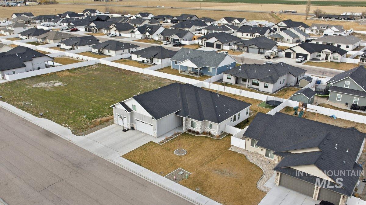 942 Paintbrush, Kimberly, Idaho 83341, 6 Bedrooms, 3.5 Bathrooms, Residential For Sale, Price $752,000, 98971450