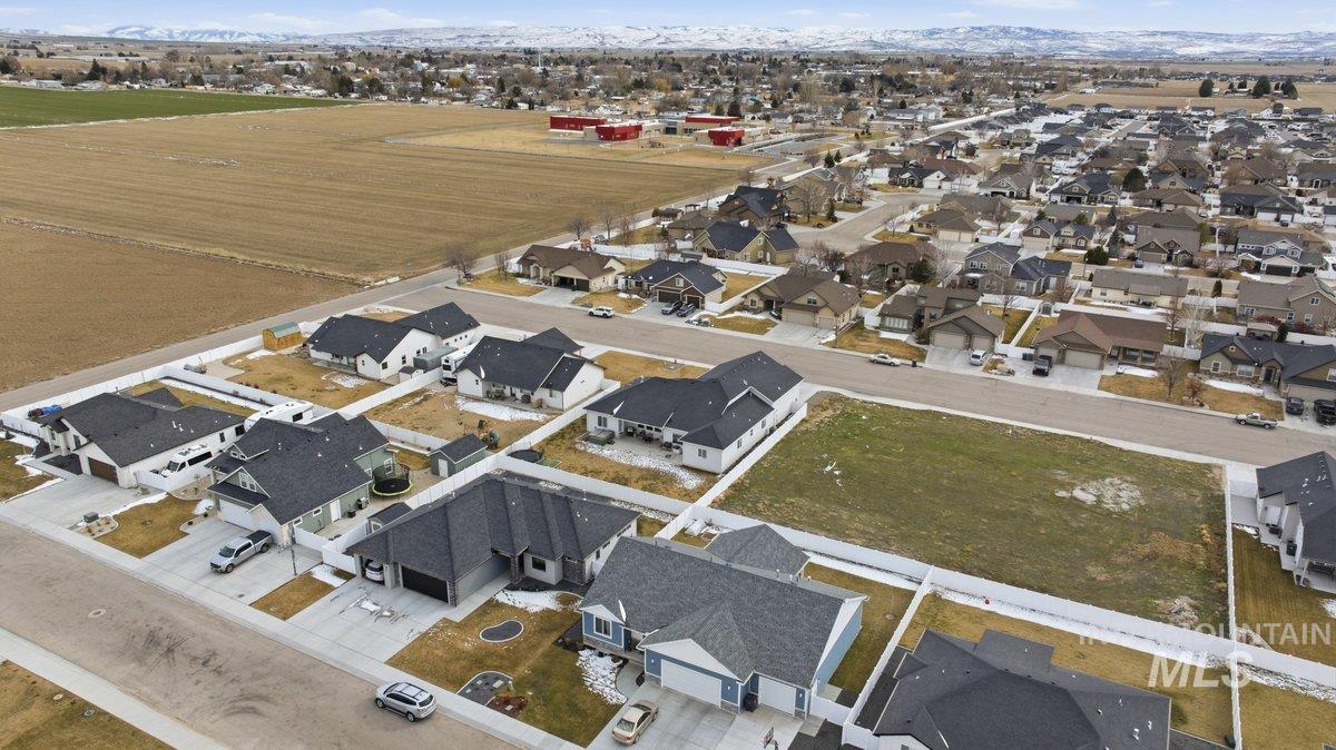 942 Paintbrush, Kimberly, Idaho 83341, 6 Bedrooms, 3.5 Bathrooms, Residential For Sale, Price $752,000, 98971450