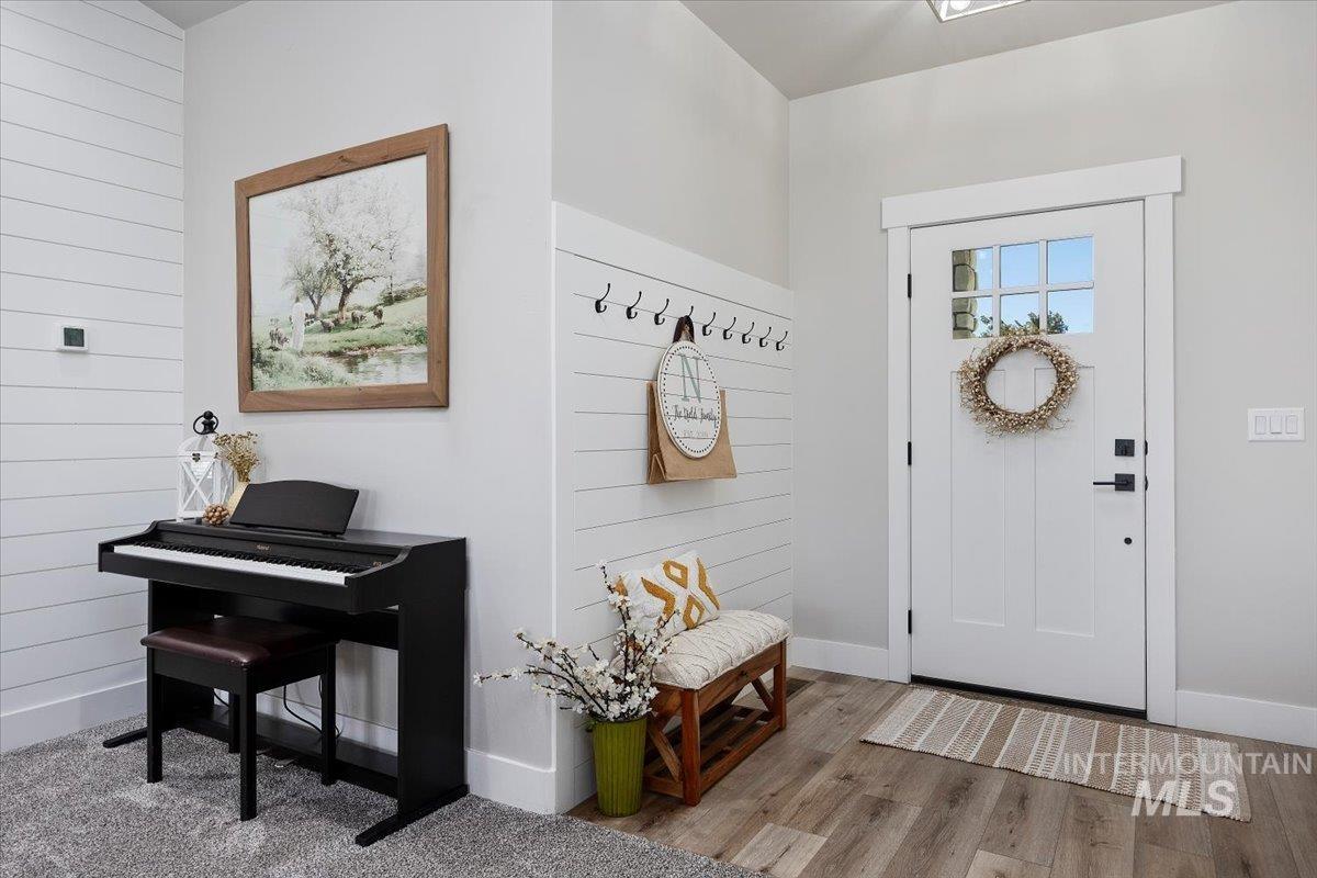 942 Paintbrush, Kimberly, Idaho 83341, 6 Bedrooms, 3.5 Bathrooms, Residential For Sale, Price $772,000,MLS 98971450