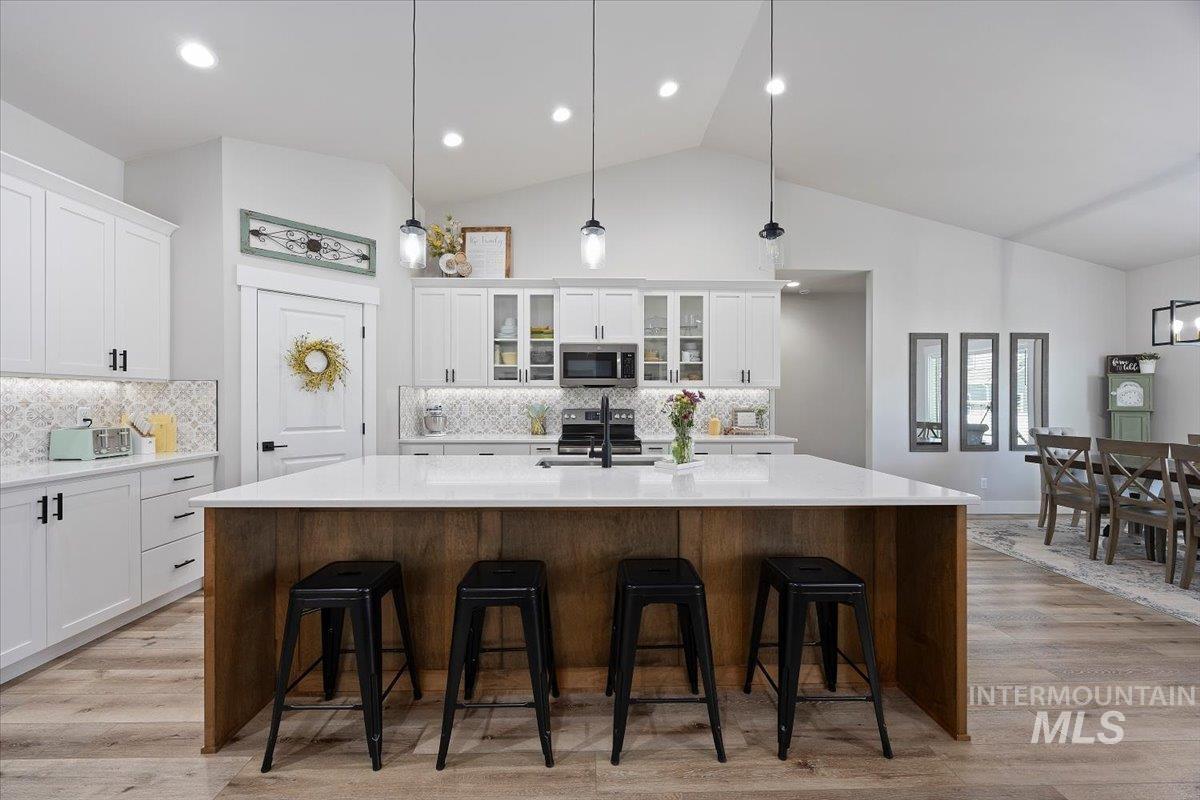 942 Paintbrush, Kimberly, Idaho 83341, 6 Bedrooms, 3.5 Bathrooms, Residential For Sale, Price $772,000,MLS 98971450