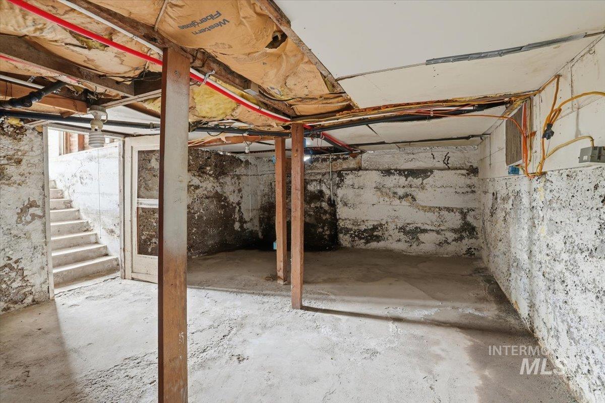 506 N 3rd St, Nyssa, Oregon 97913-3322, 2 Bedrooms, 1 Bathroom, Residential For Sale, Price $89,900,MLS 98971453