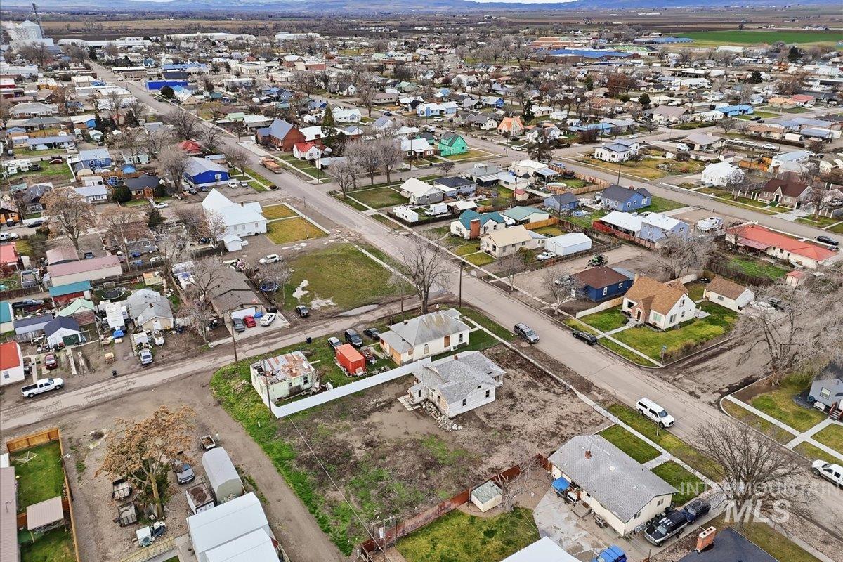 506 N 3rd St, Nyssa, Oregon 97913-3322, 2 Bedrooms, 1 Bathroom, Residential For Sale, Price $89,900,MLS 98971453