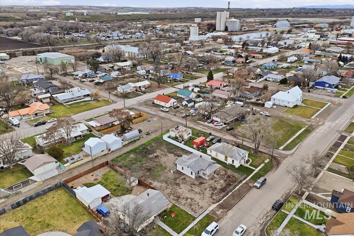 506 N 3rd St, Nyssa, Oregon 97913-3322, 2 Bedrooms, 1 Bathroom, Residential For Sale, Price $89,900,MLS 98971453