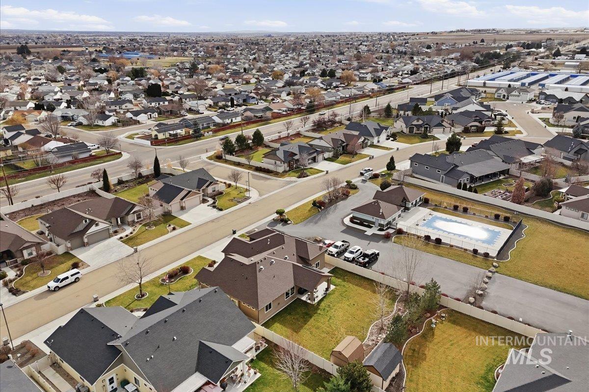 4604 Middlesboro Way, Caldwell, Idaho 83607, 3 Bedrooms, 2 Bathrooms, Residential For Sale, Price $599,900,MLS 98971454