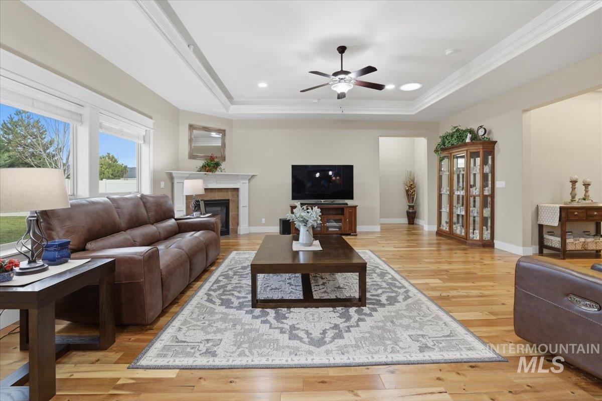 4604 Middlesboro Way, Caldwell, Idaho 83607, 3 Bedrooms, 2 Bathrooms, Residential For Sale, Price $599,900,MLS 98971454