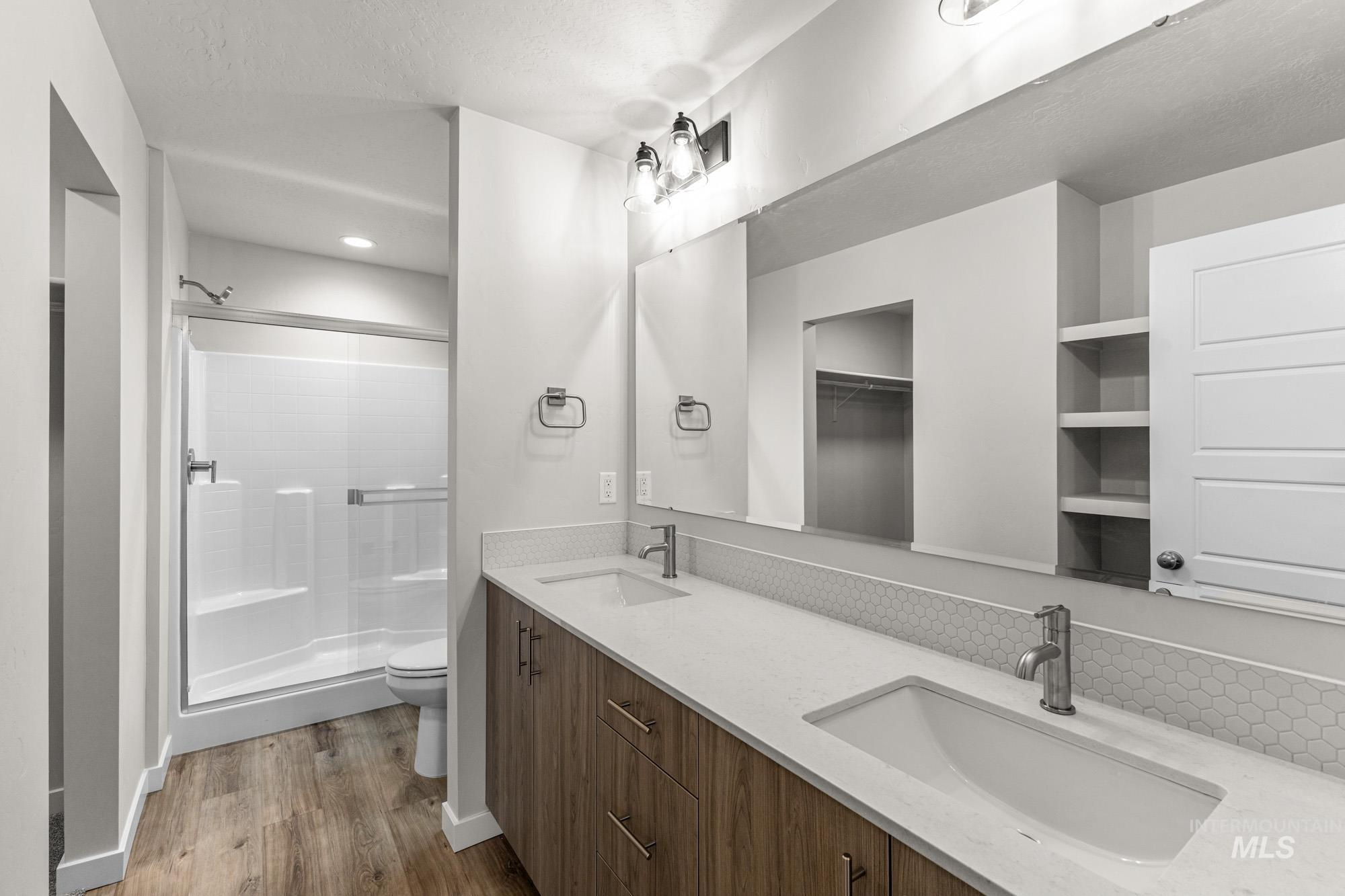 10467 W Tinder St, Star, Idaho 83669, 3 Bedrooms, 2.5 Bathrooms, Residential For Sale, Price $442,990,MLS 98971456