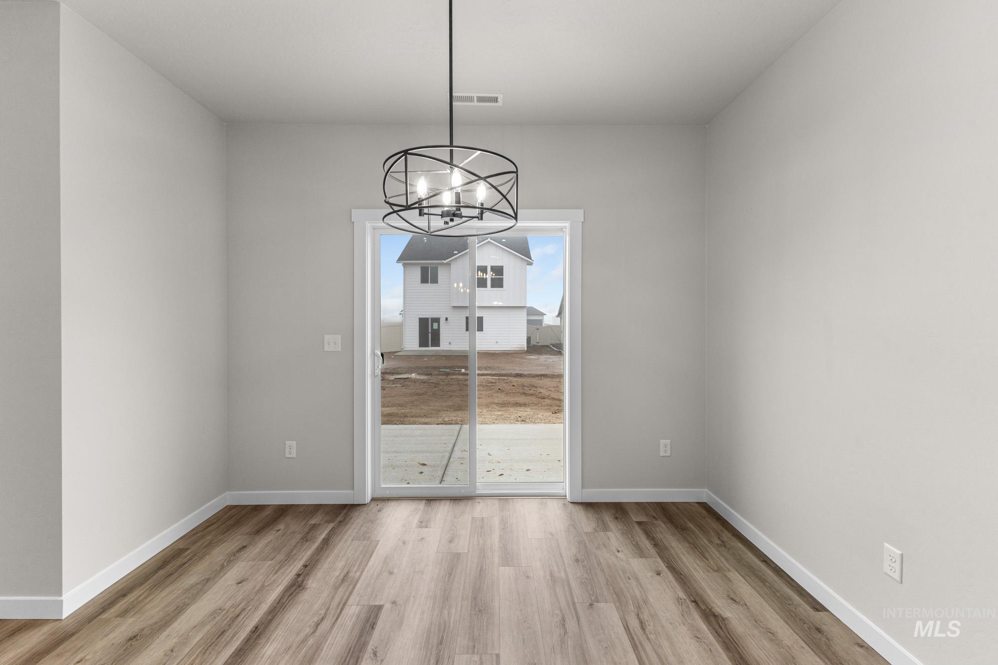 10467 W Tinder St, Star, Idaho 83669, 3 Bedrooms, 2.5 Bathrooms, Residential For Sale, Price $442,990,MLS 98971456