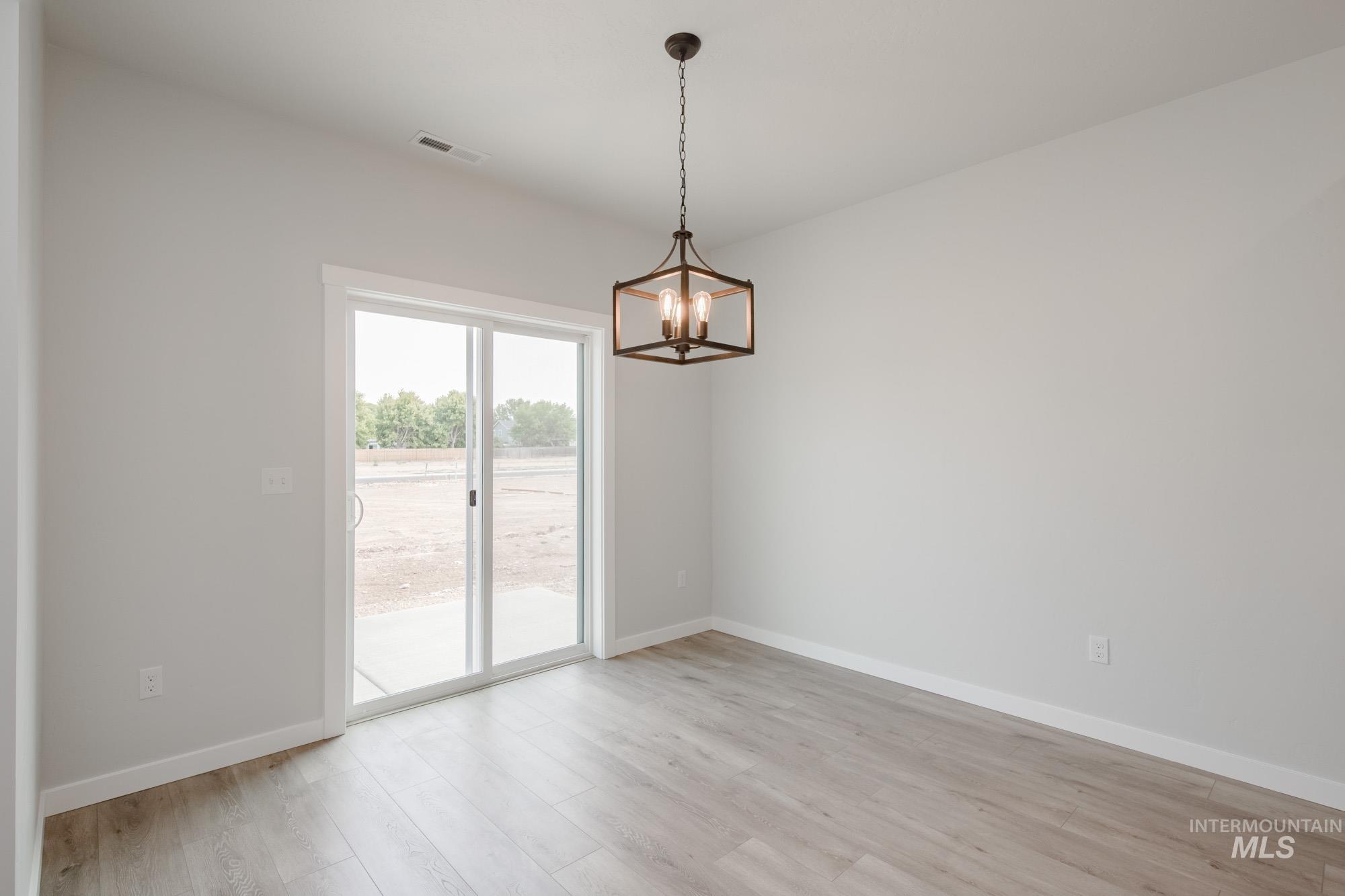 10467 W Tinder St, Star, Idaho 83669, 3 Bedrooms, 2.5 Bathrooms, Residential For Sale, Price $442,990,MLS 98971456