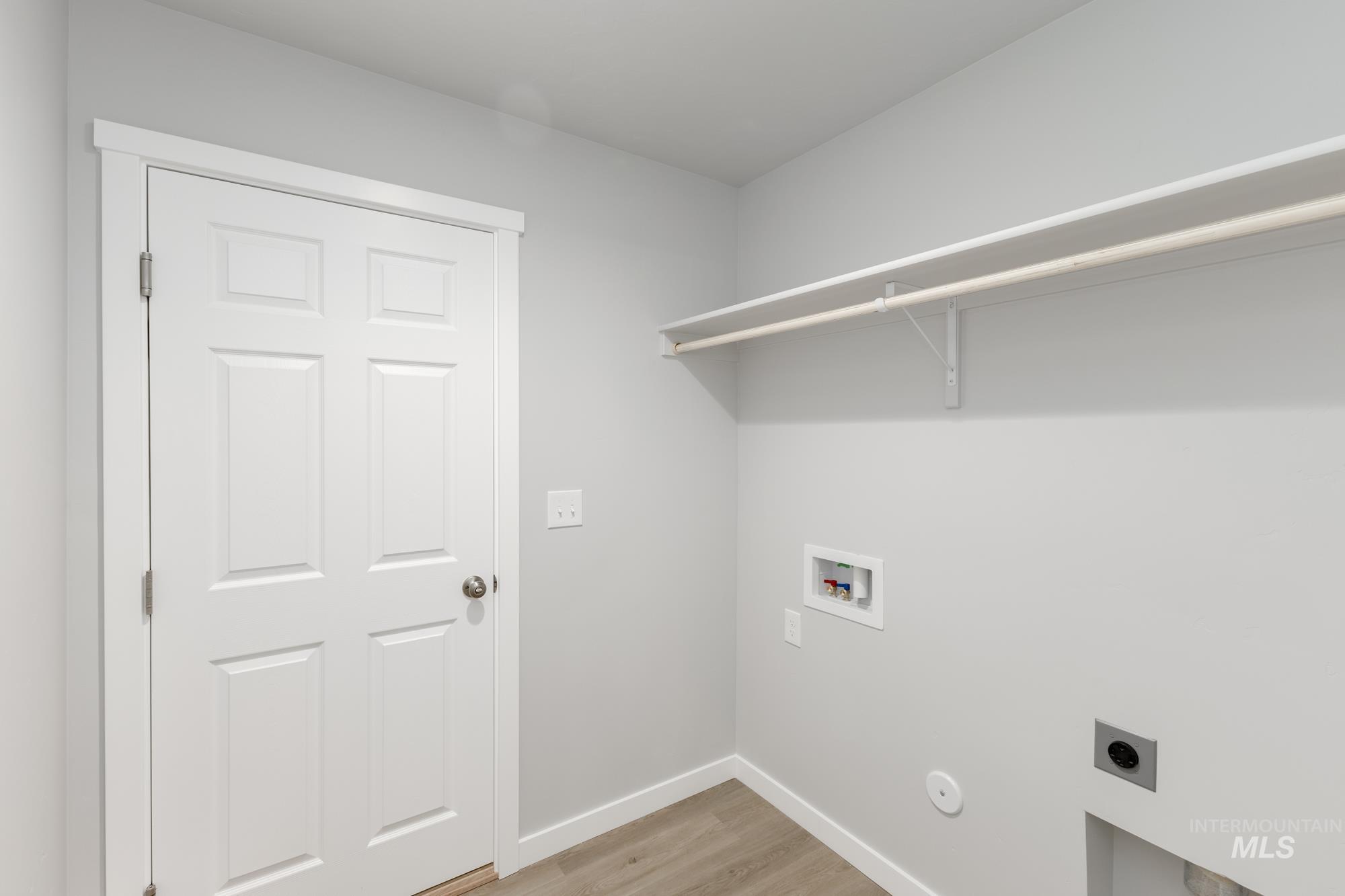 1608 Sunday River St, Middleton, Idaho 83644, 3 Bedrooms, 2 Bathrooms, Residential For Sale, Price $424,990,MLS 98971457