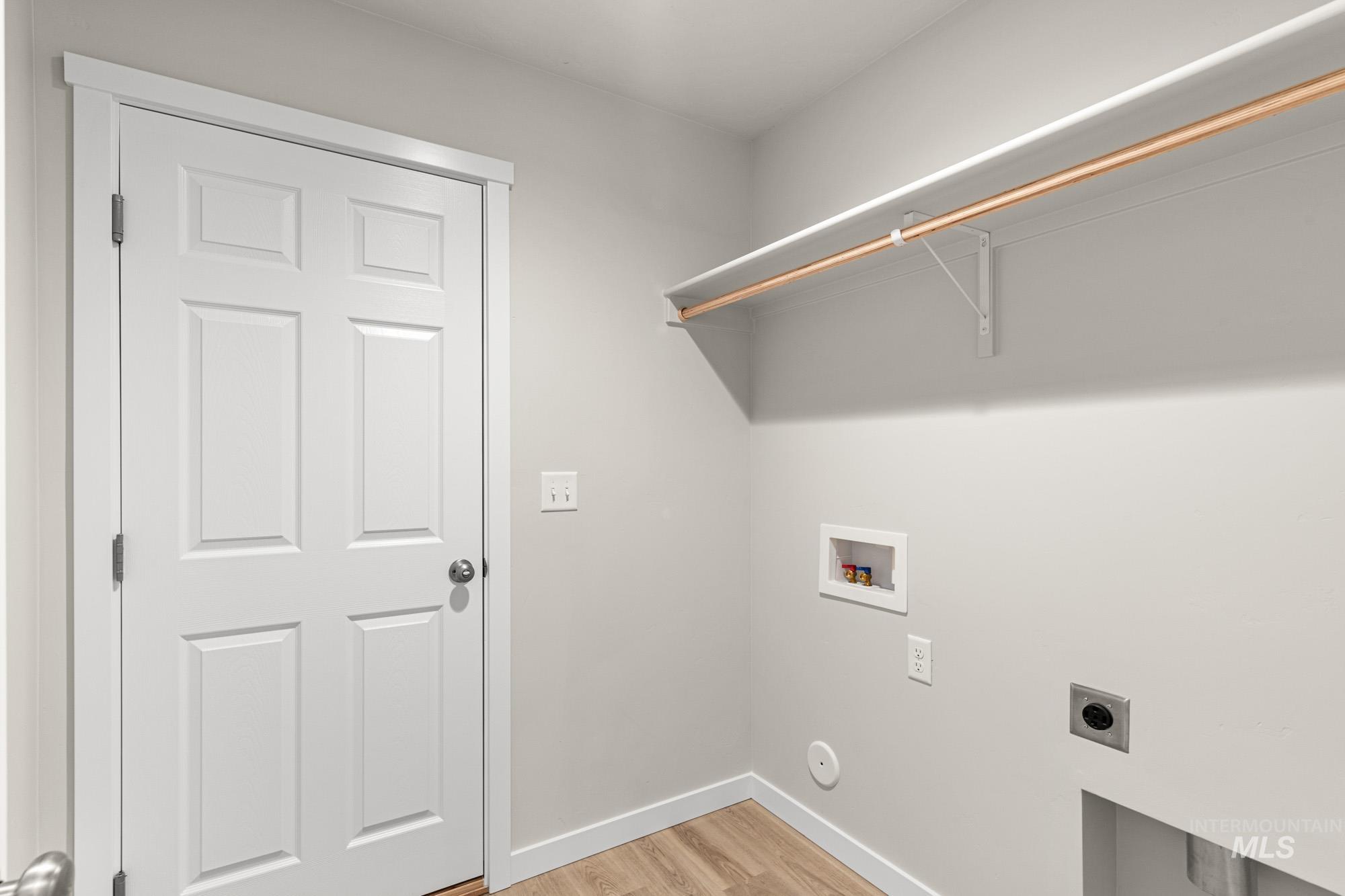 1608 Sunday River St, Middleton, Idaho 83644, 3 Bedrooms, 2 Bathrooms, Residential For Sale, Price $424,990,MLS 98971457