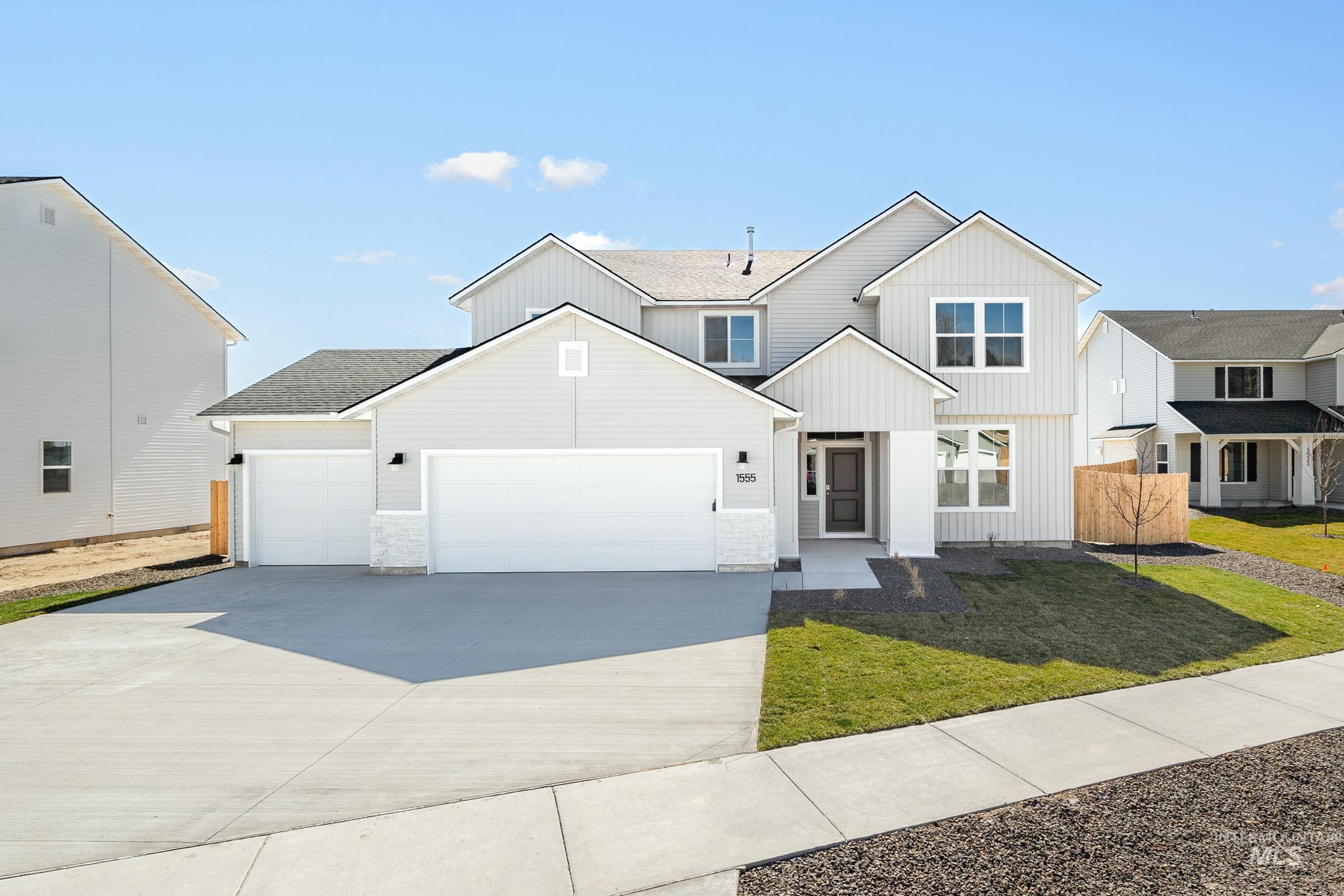 1555 Long Pond St, Middleton, Idaho 83644, 4 Bedrooms, 2.5 Bathrooms, Residential For Sale, Price $559,990,MLS 98971458