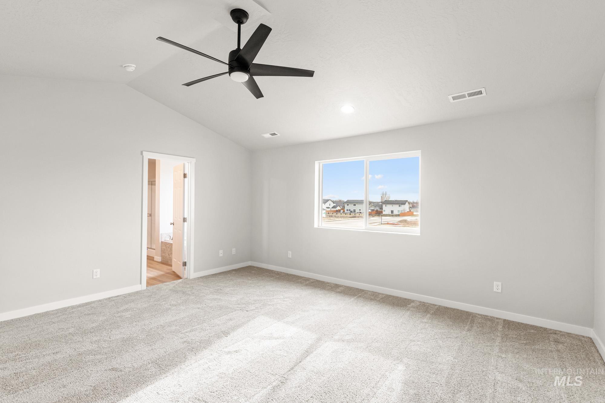 1555 Long Pond St, Middleton, Idaho 83644, 4 Bedrooms, 2.5 Bathrooms, Residential For Sale, Price $559,990,MLS 98971458