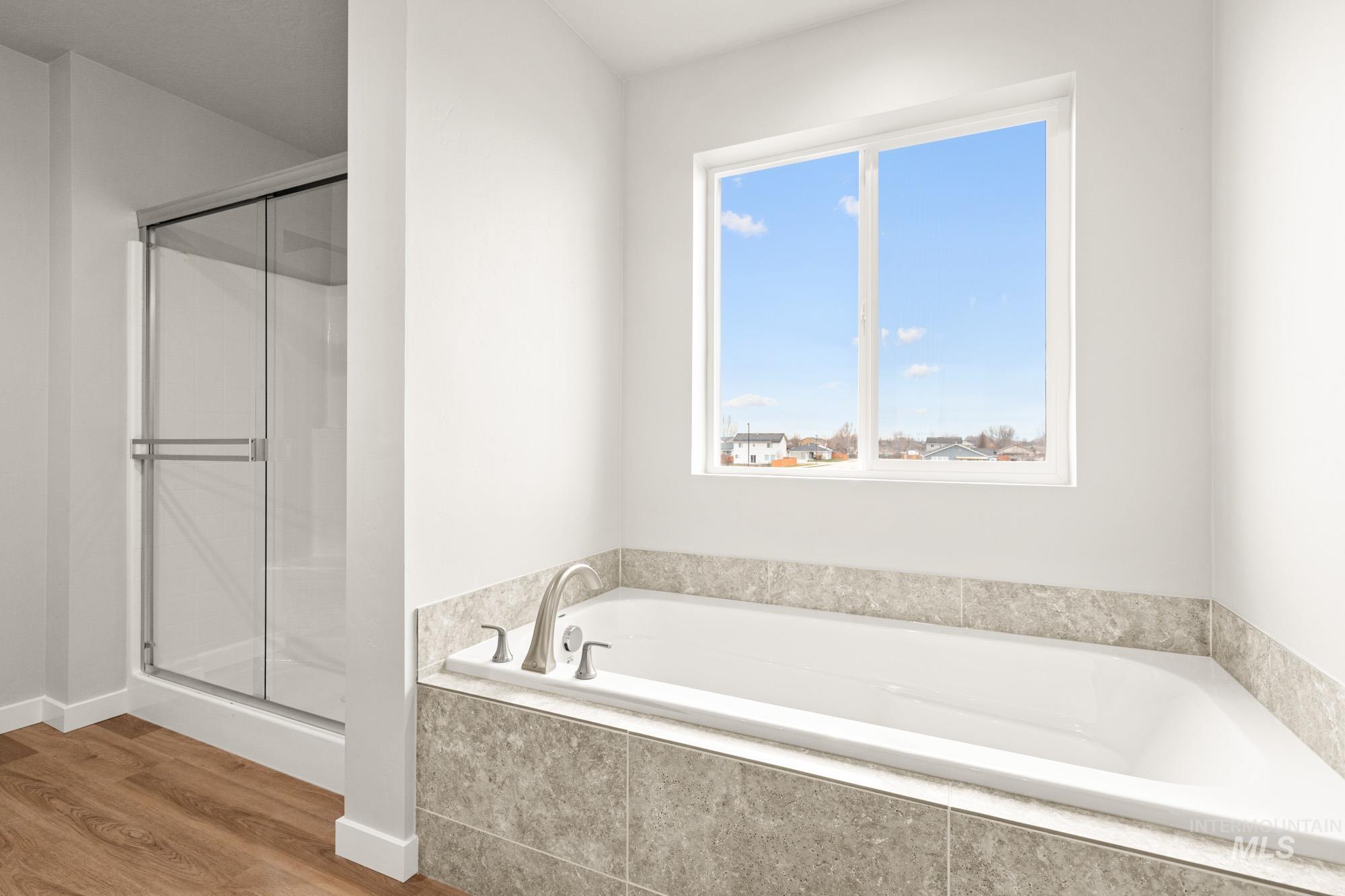 1555 Long Pond St, Middleton, Idaho 83644, 4 Bedrooms, 2.5 Bathrooms, Residential For Sale, Price $559,990,MLS 98971458