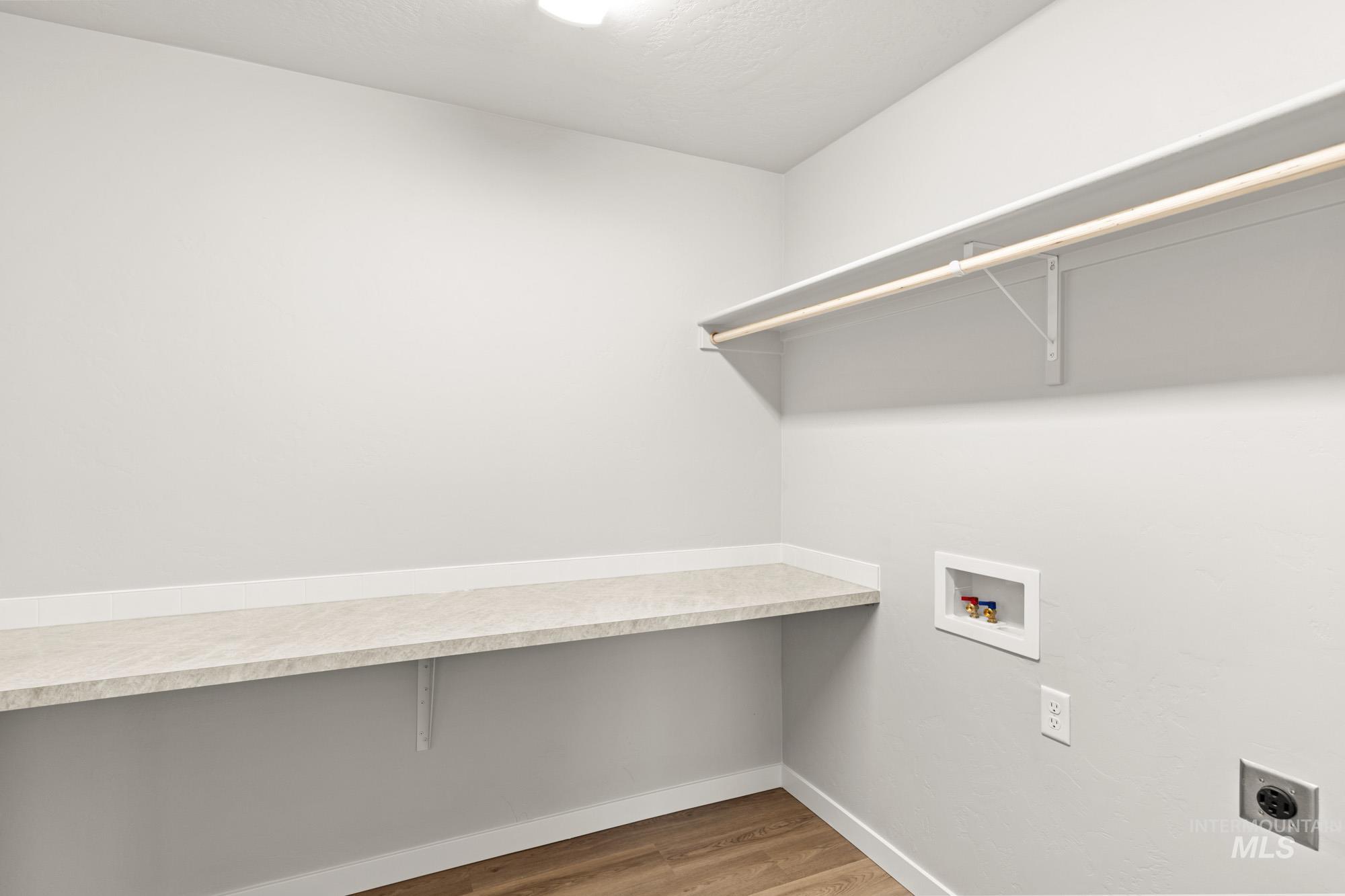 1555 Long Pond St, Middleton, Idaho 83644, 4 Bedrooms, 2.5 Bathrooms, Residential For Sale, Price $559,990,MLS 98971458