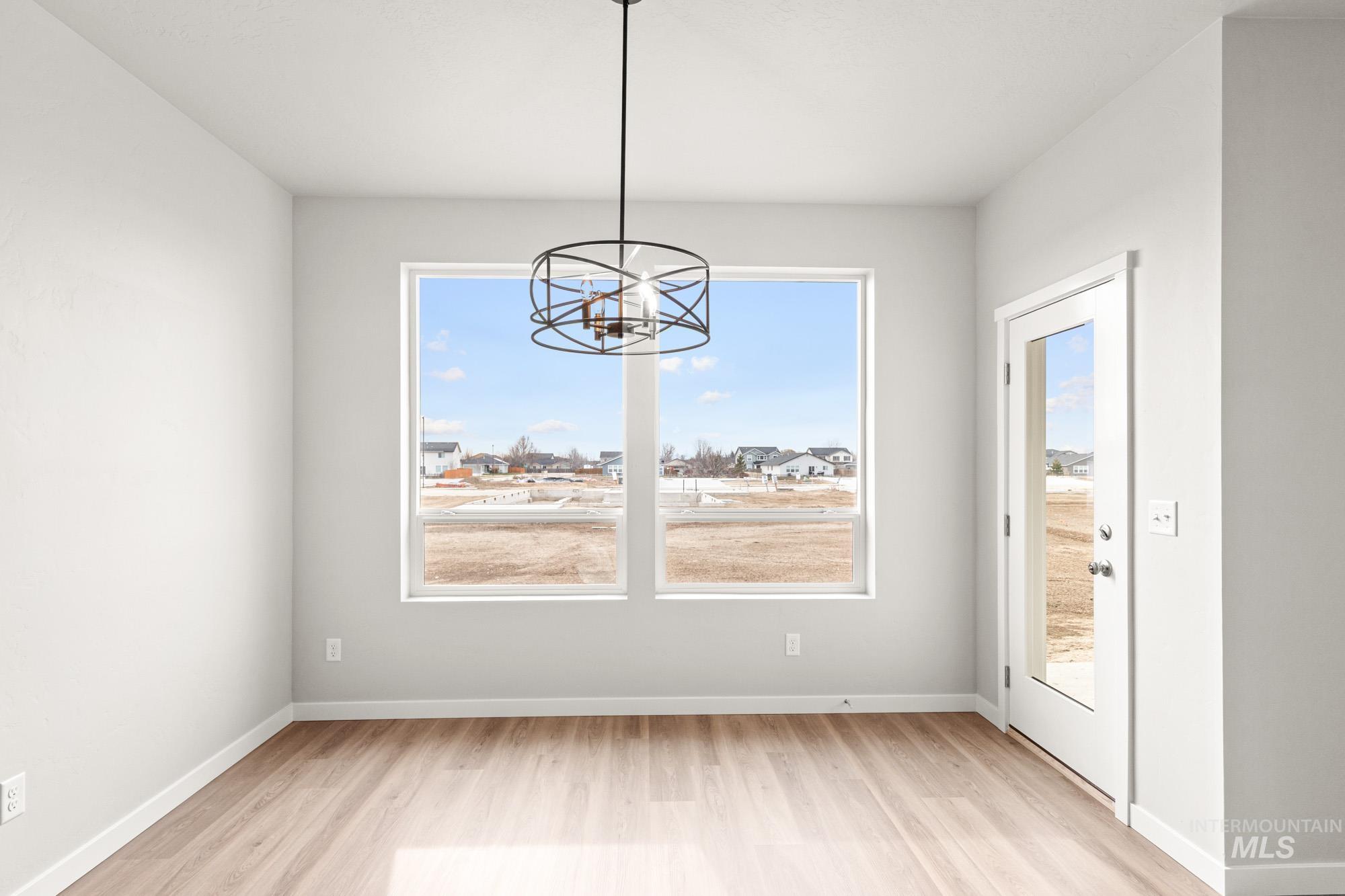 1555 Long Pond St, Middleton, Idaho 83644, 4 Bedrooms, 2.5 Bathrooms, Residential For Sale, Price $559,990,MLS 98971458