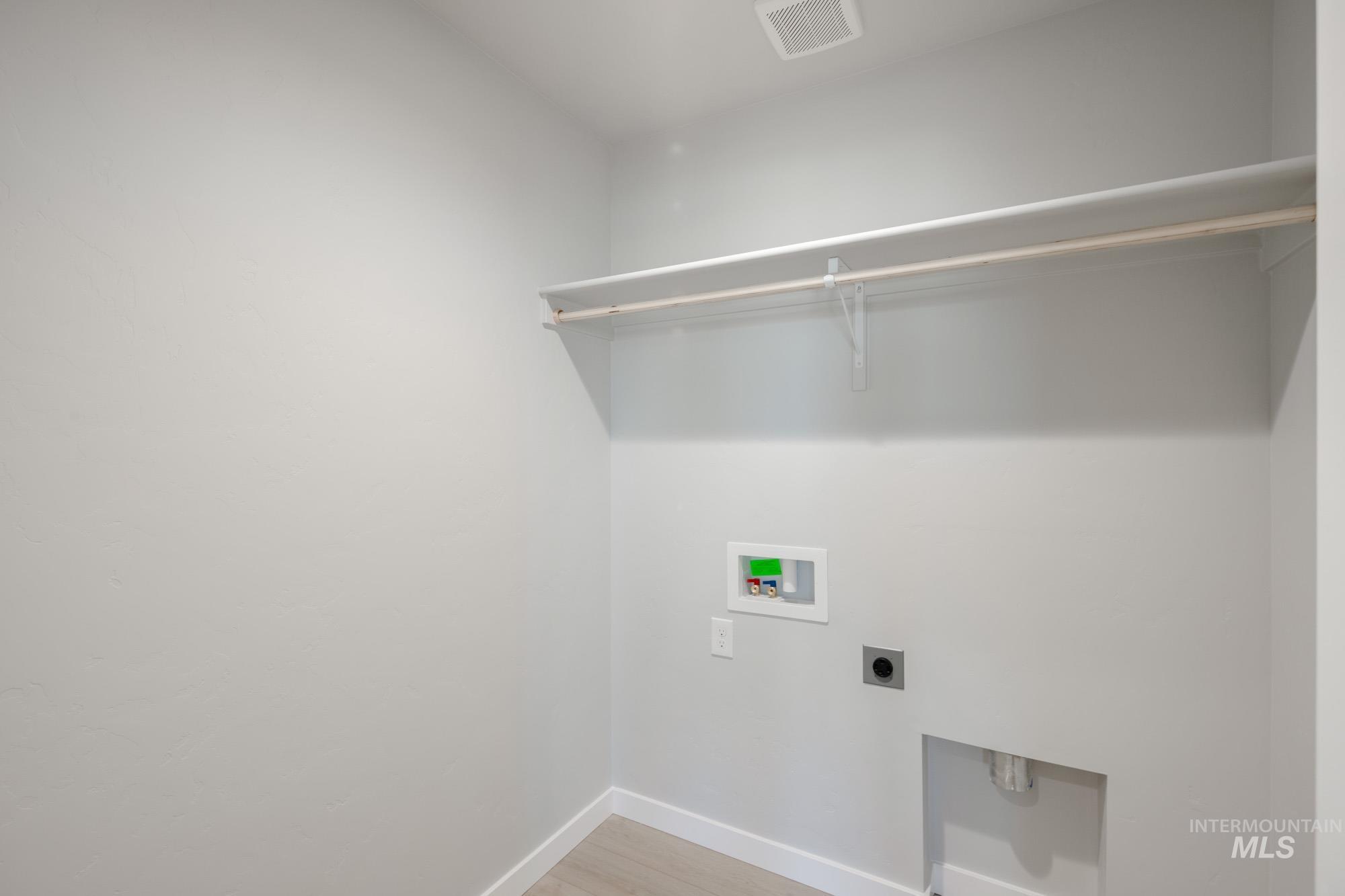 1487 Long Pond St, Middleton, Idaho 83644, 4 Bedrooms, 2.5 Bathrooms, Residential For Sale, Price $470,990,MLS 98971459