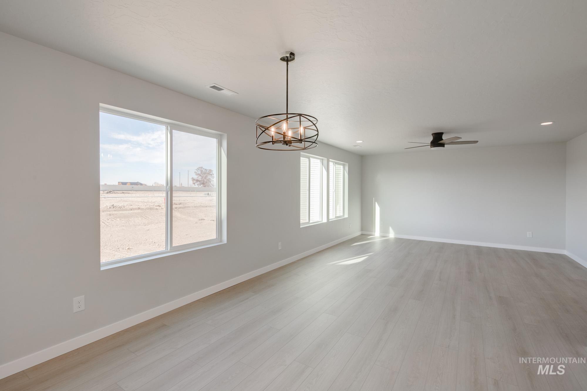 1487 Long Pond St, Middleton, Idaho 83644, 4 Bedrooms, 2.5 Bathrooms, Residential For Sale, Price $470,990,MLS 98971459