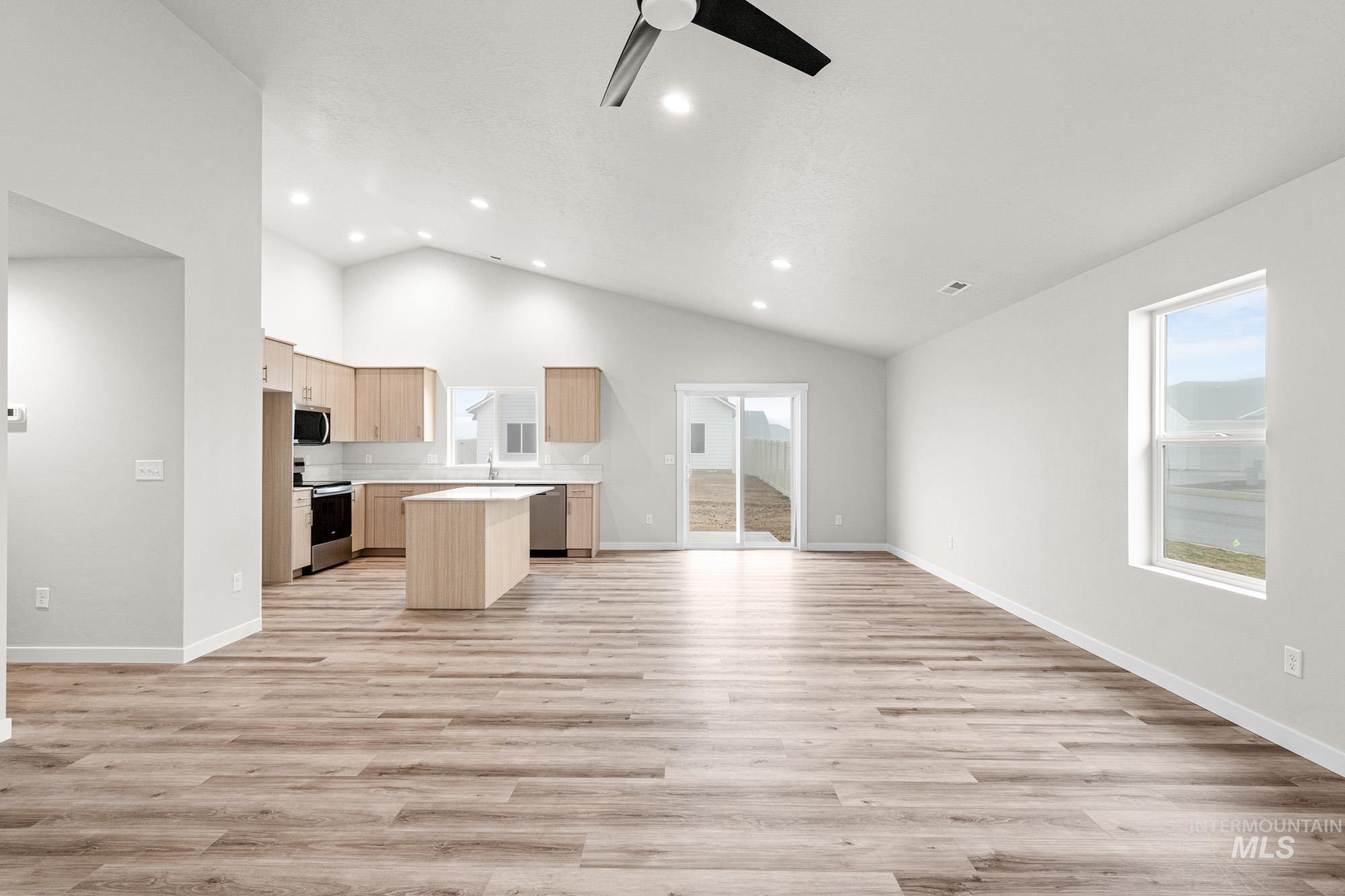 18390 N Sweet William Ave, Nampa, Idaho 83687, 4 Bedrooms, 2 Bathrooms, Residential For Sale, Price $420,990,MLS 98971460