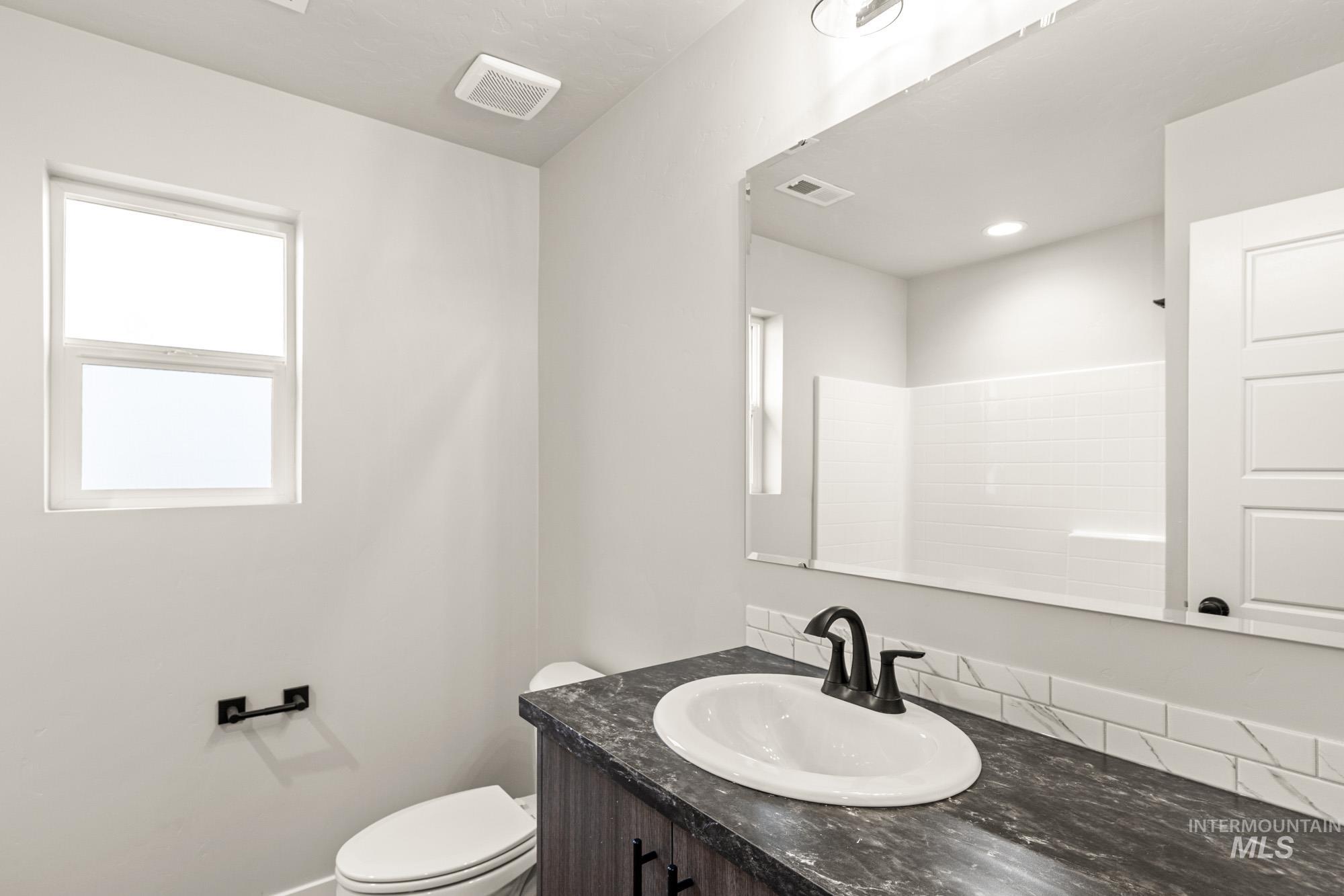 18391 N Sweet William Ave, Nampa, Idaho 83687, 4 Bedrooms, 2 Bathrooms, Residential For Sale, Price $444,990, 98971461